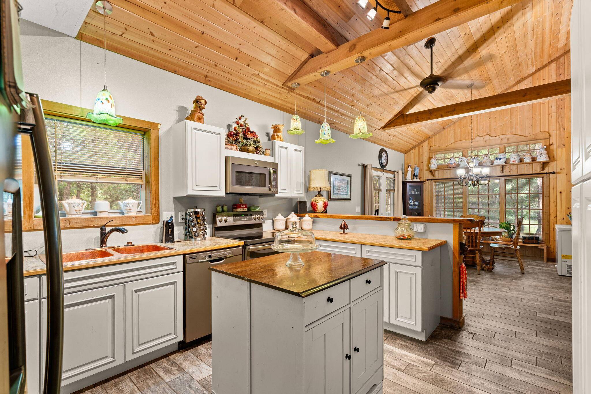 224 Tom Smith TRL, Lampe, MO 65681