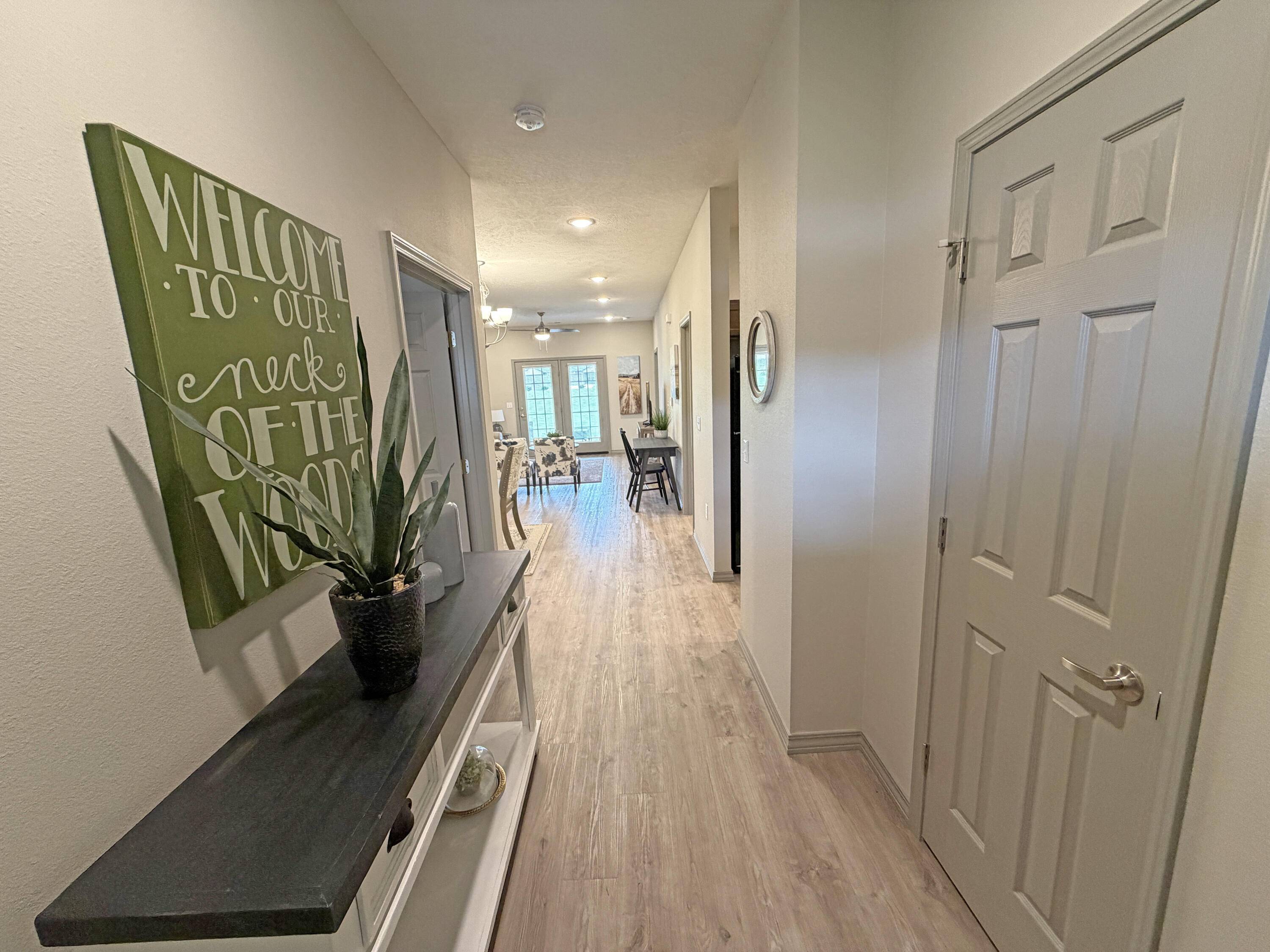 888b W Logan ST, Rogersville, MO 65742