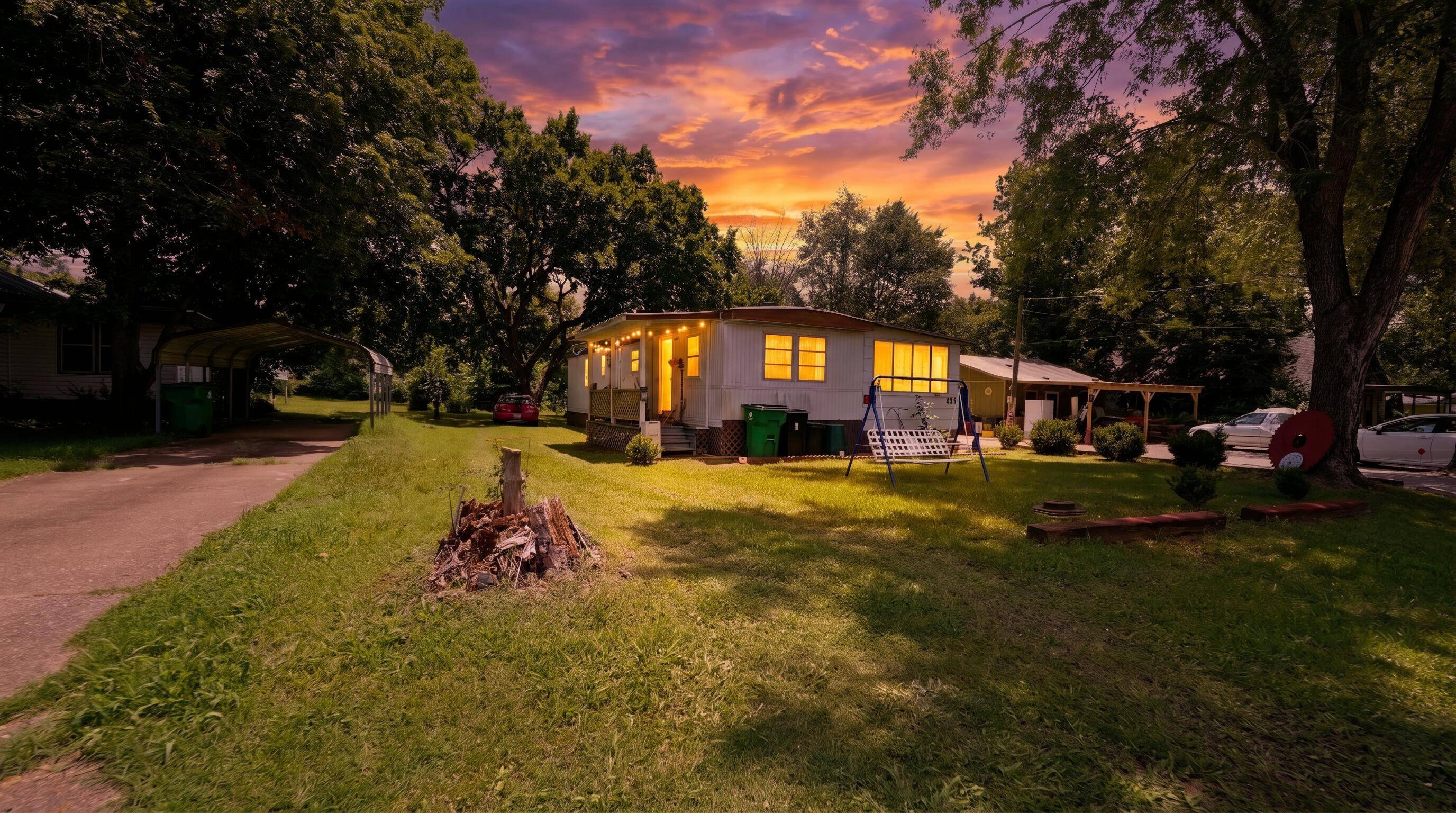 425 Monroe ST, Thayer, MO 65791