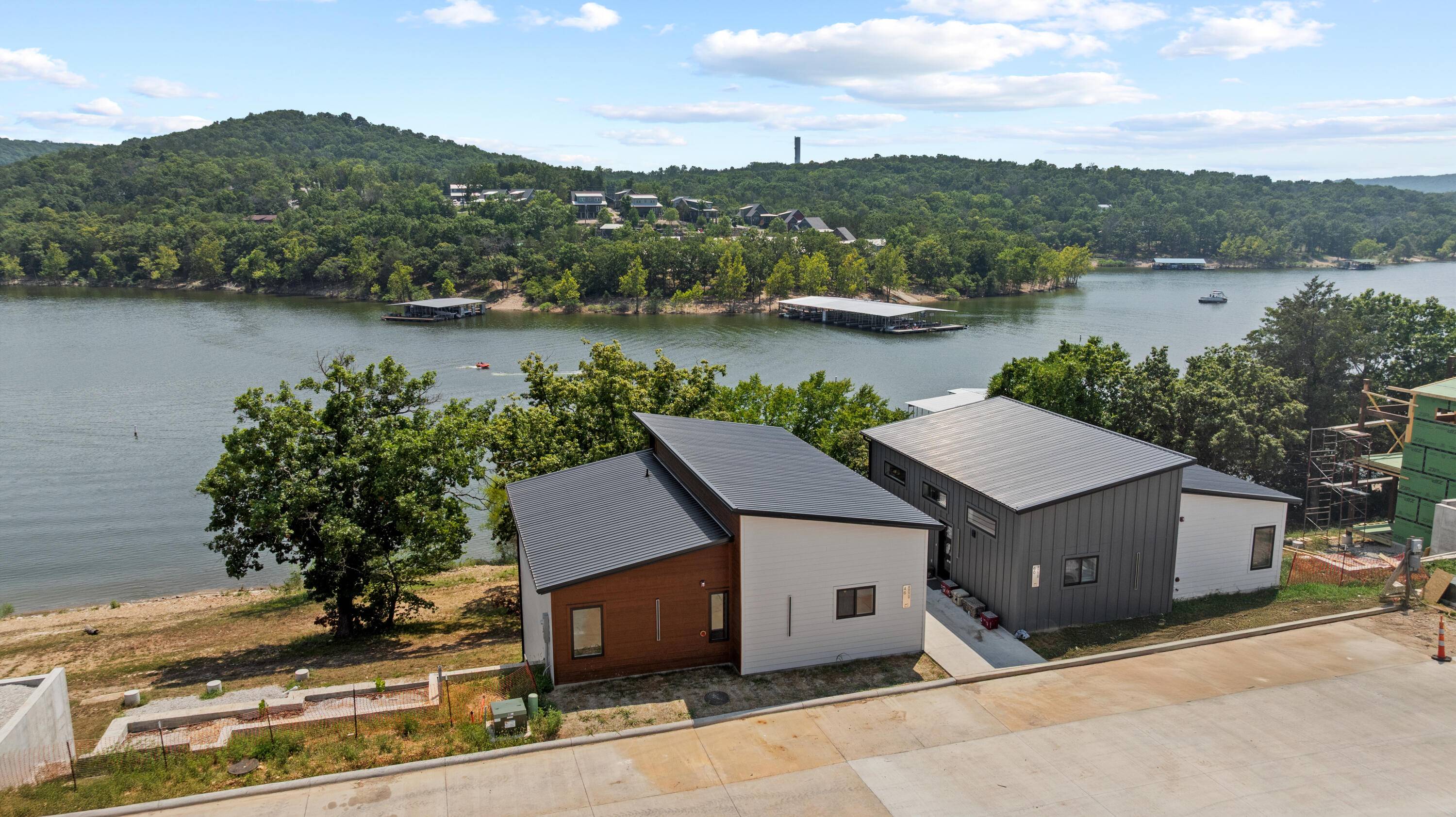 24 Beech DR #37, Reeds Spring, MO 65737