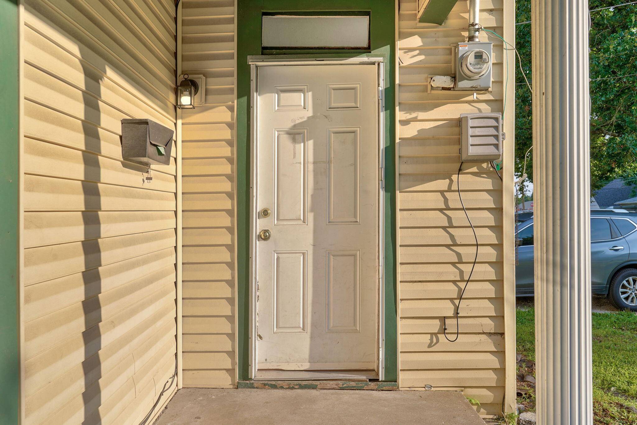 1630 N National AVE, Springfield, MO 65803