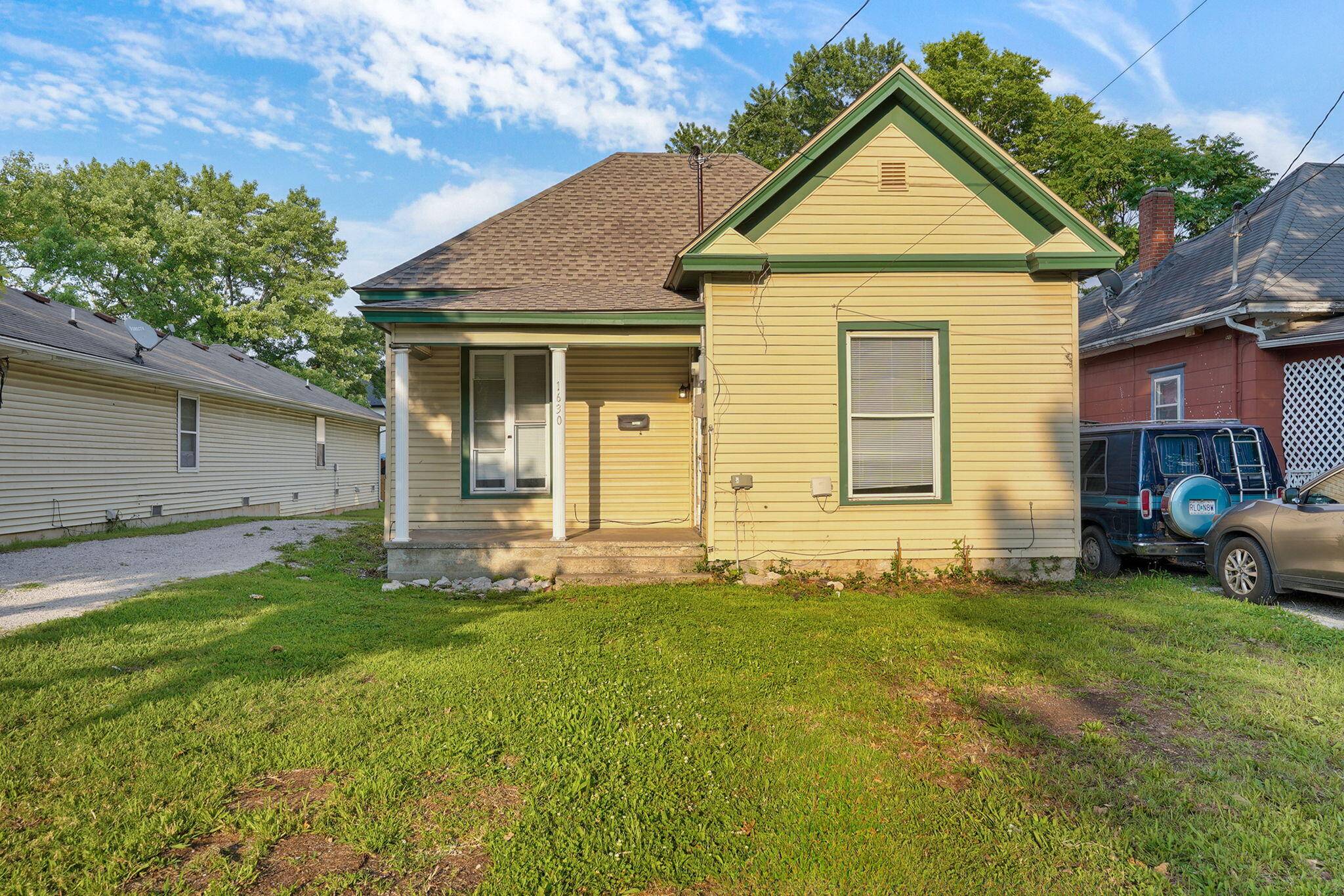 1630 N National AVE, Springfield, MO 65803