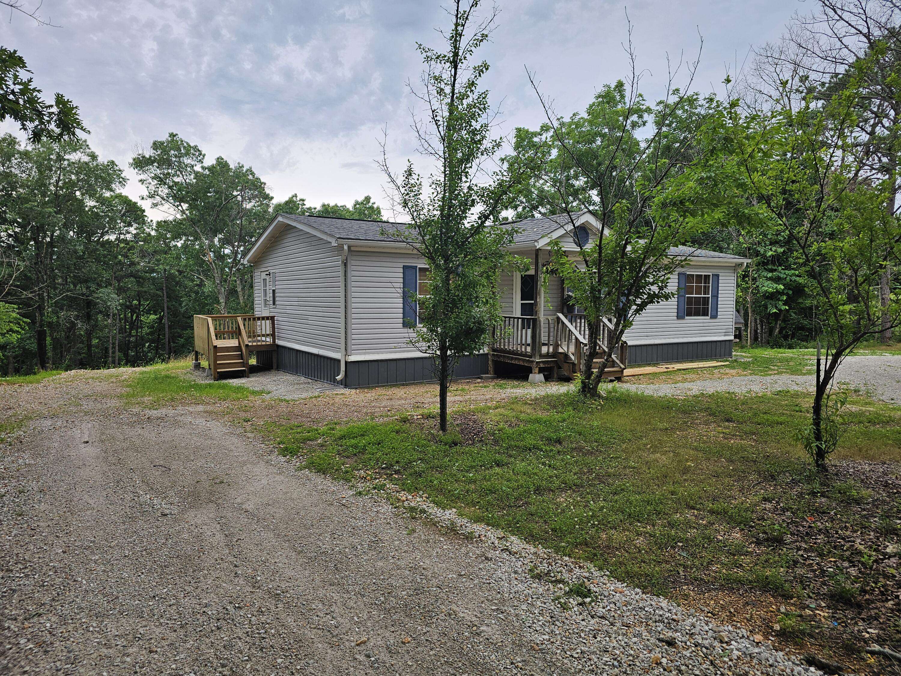 5426 State Highway H, Chadwick, MO 65629