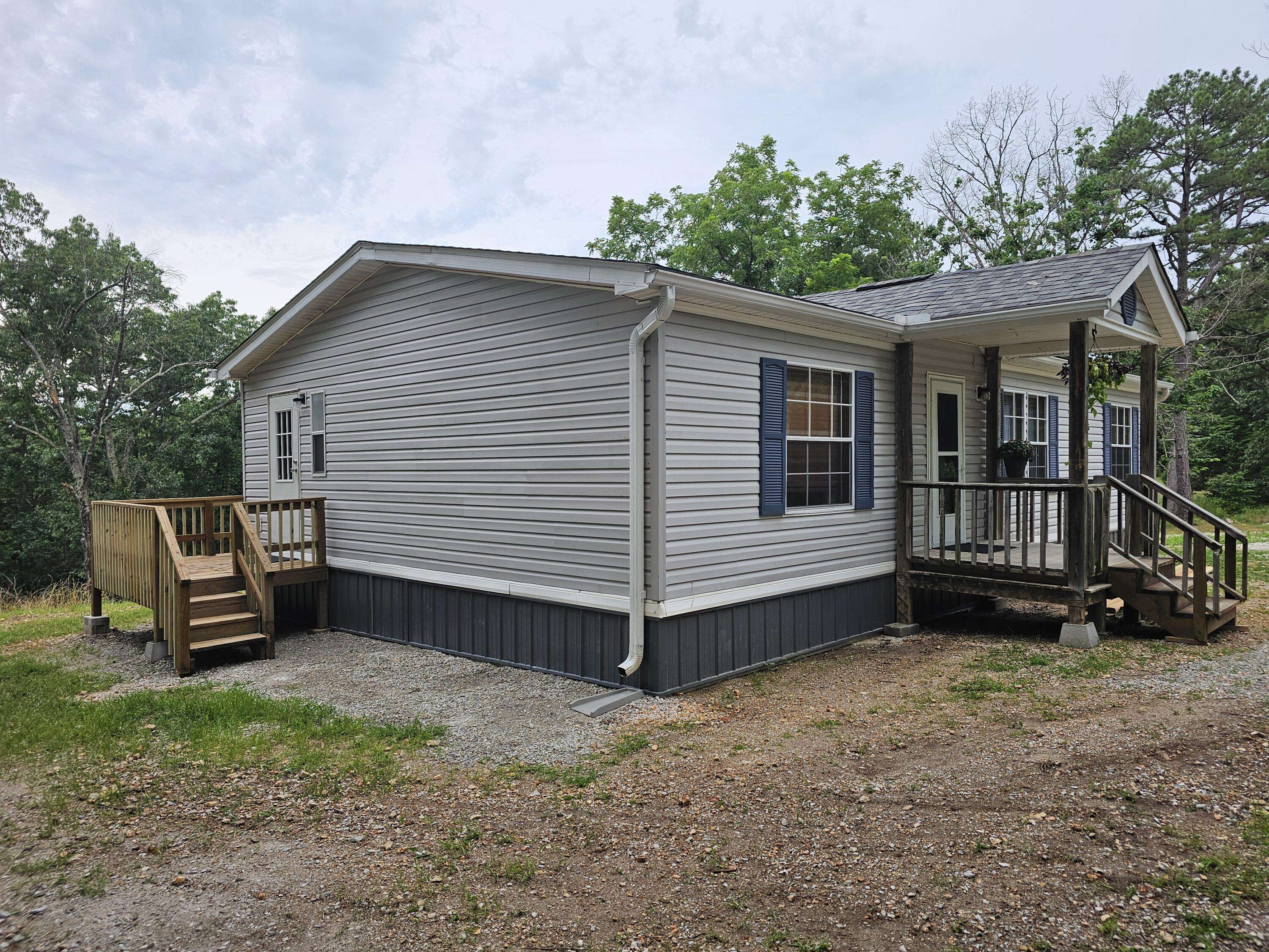 5426 State Highway H, Chadwick, MO 65629