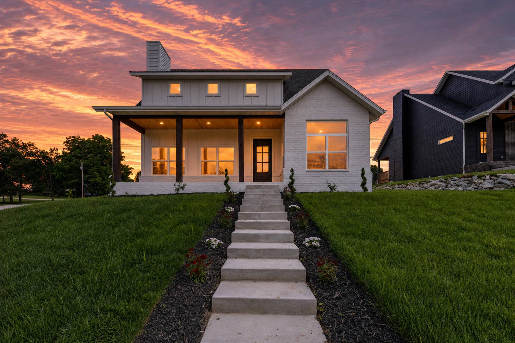 2033 E Will ST, Republic, MO 65738