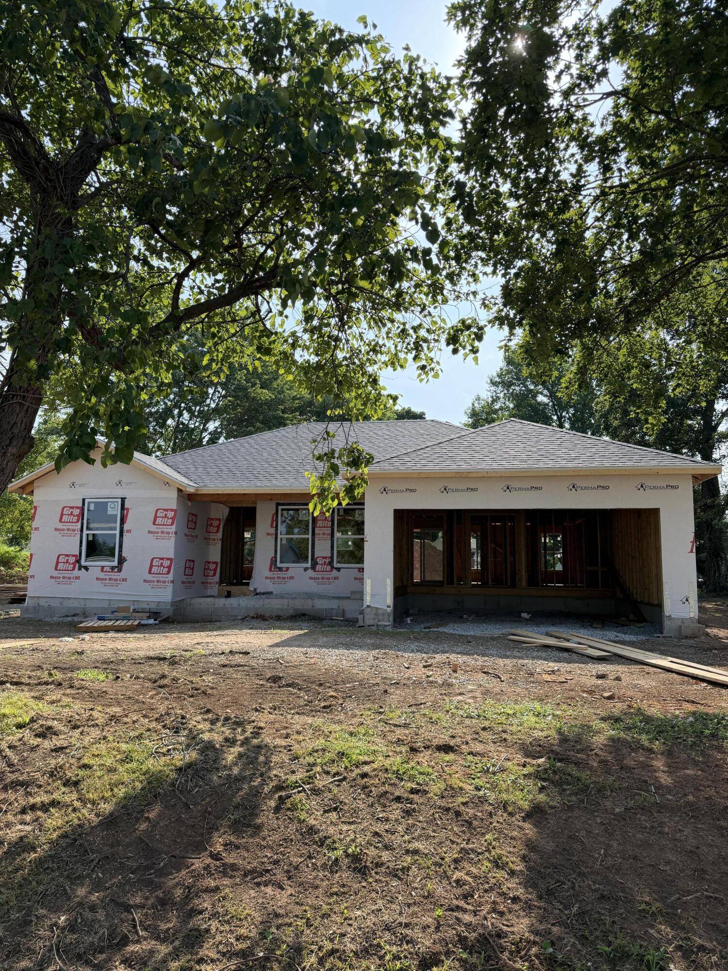 100 N Youngblood ST, Marionville, MO 65705
