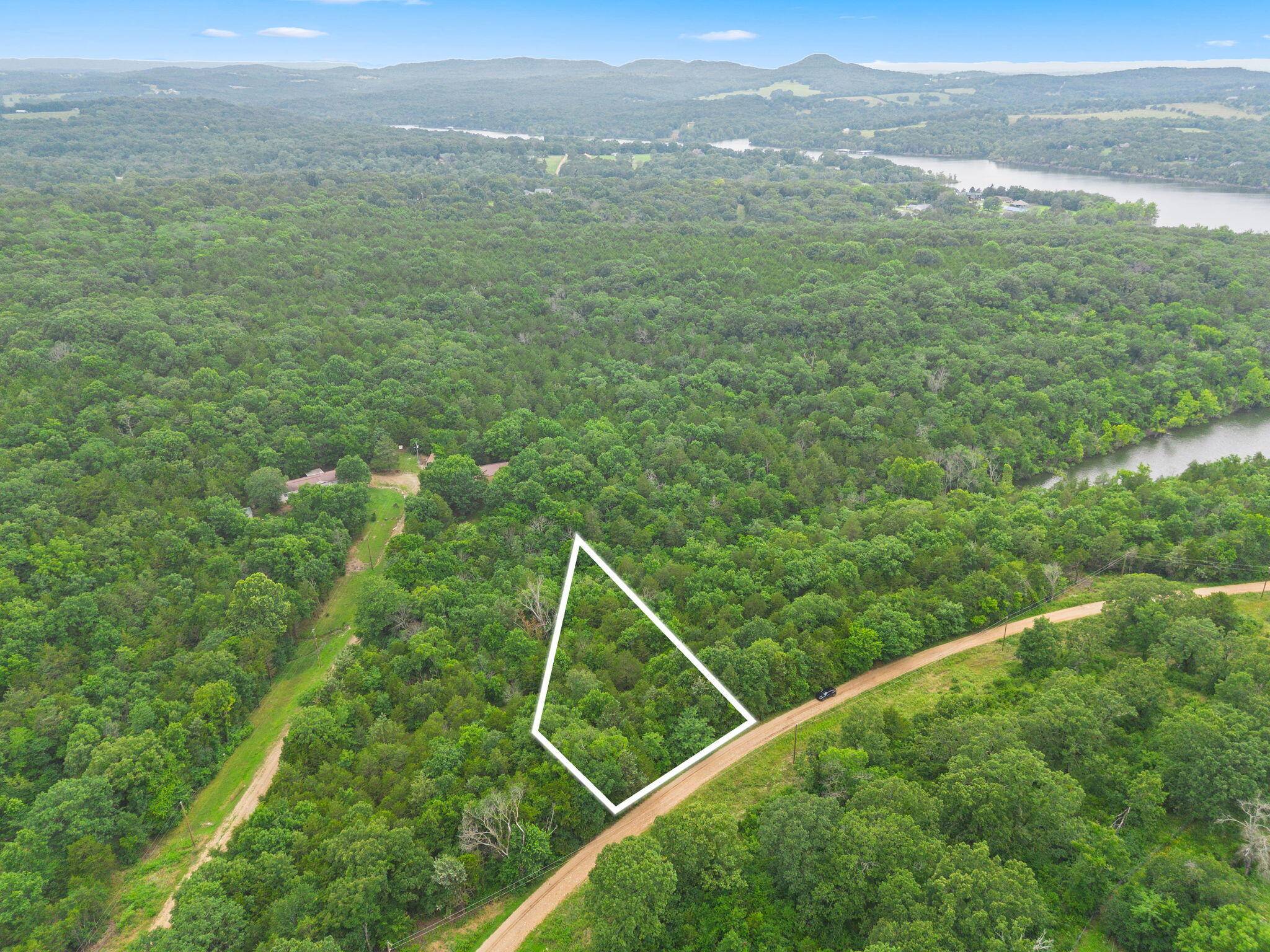 Lot 23 Cedar Reef, Lampe, MO 65681