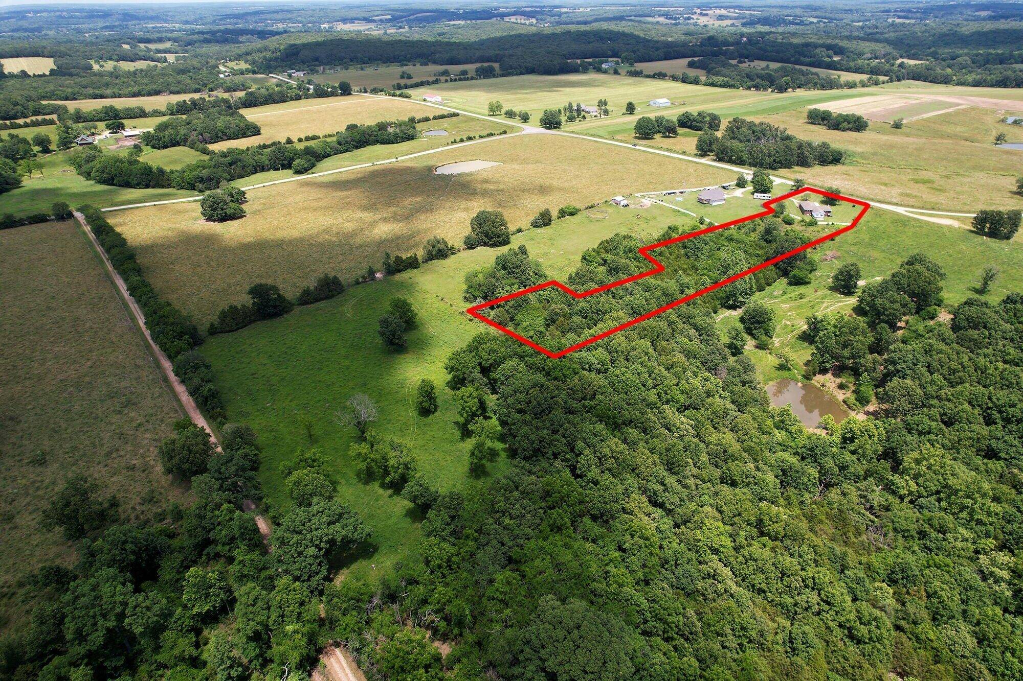 194 State Highway Mm, Niangua, MO 65713