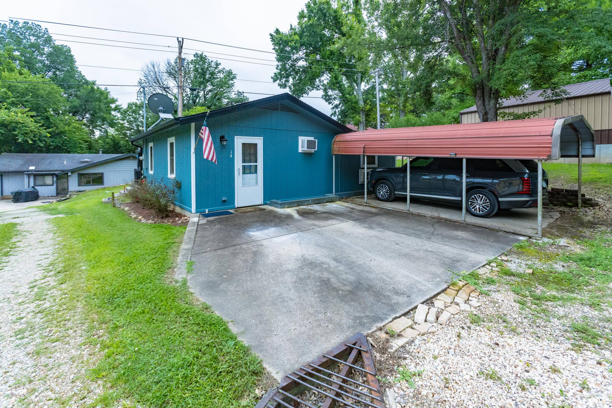 14 The Homestead Place LN, Cape Fair, MO 65624