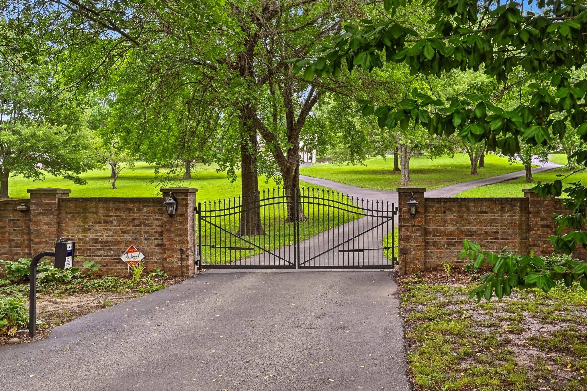 3258 S Farm Road 87, Republic, MO 65738