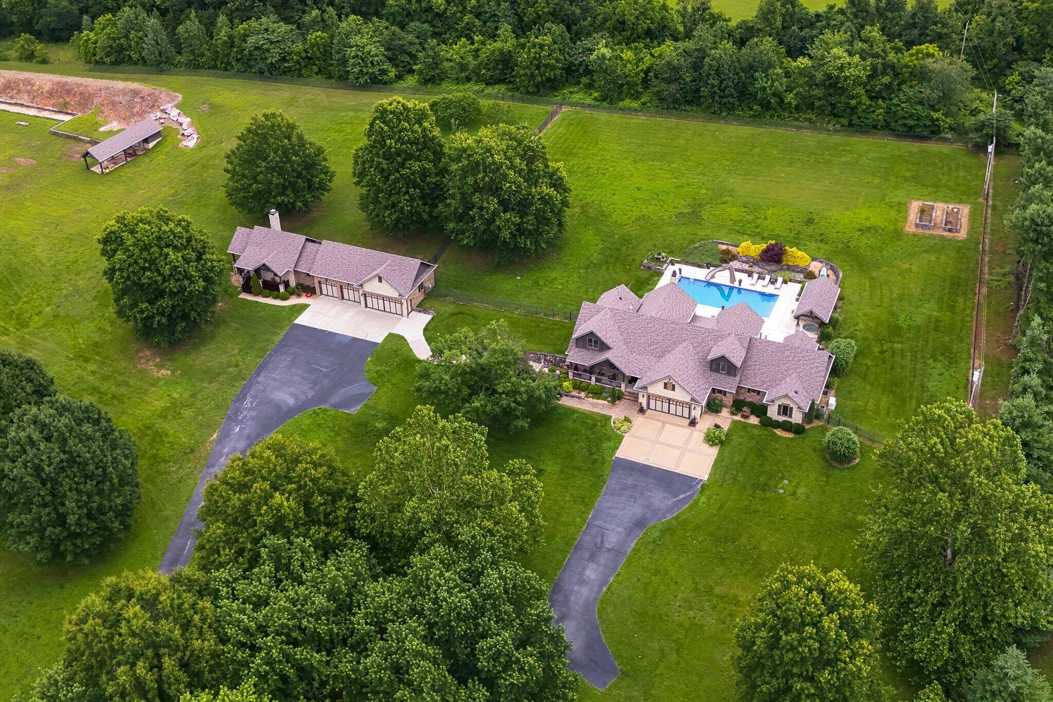 3258 S Farm Road 87, Republic, MO 65738