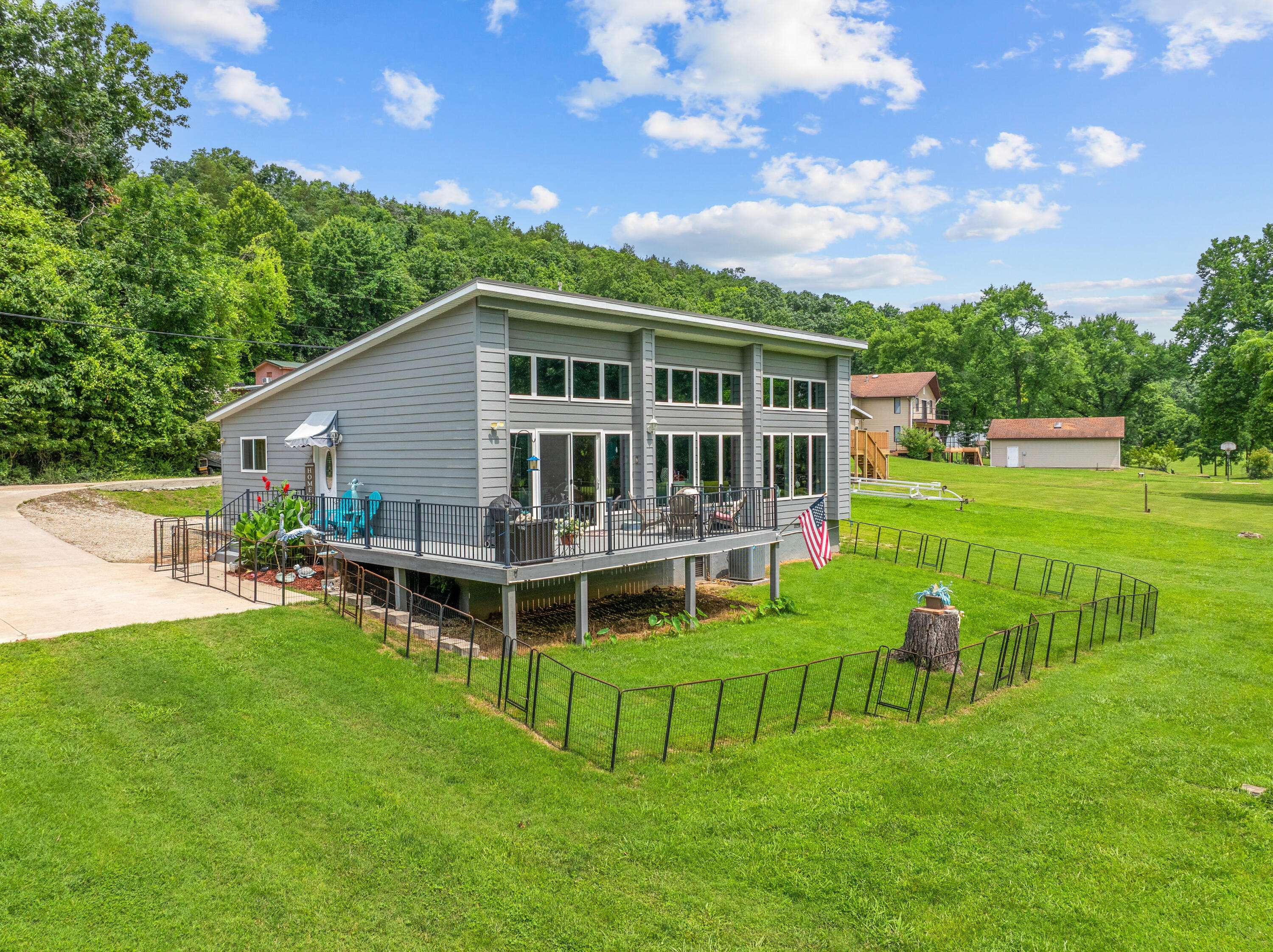 276 Easy ST, Branson, MO 65616