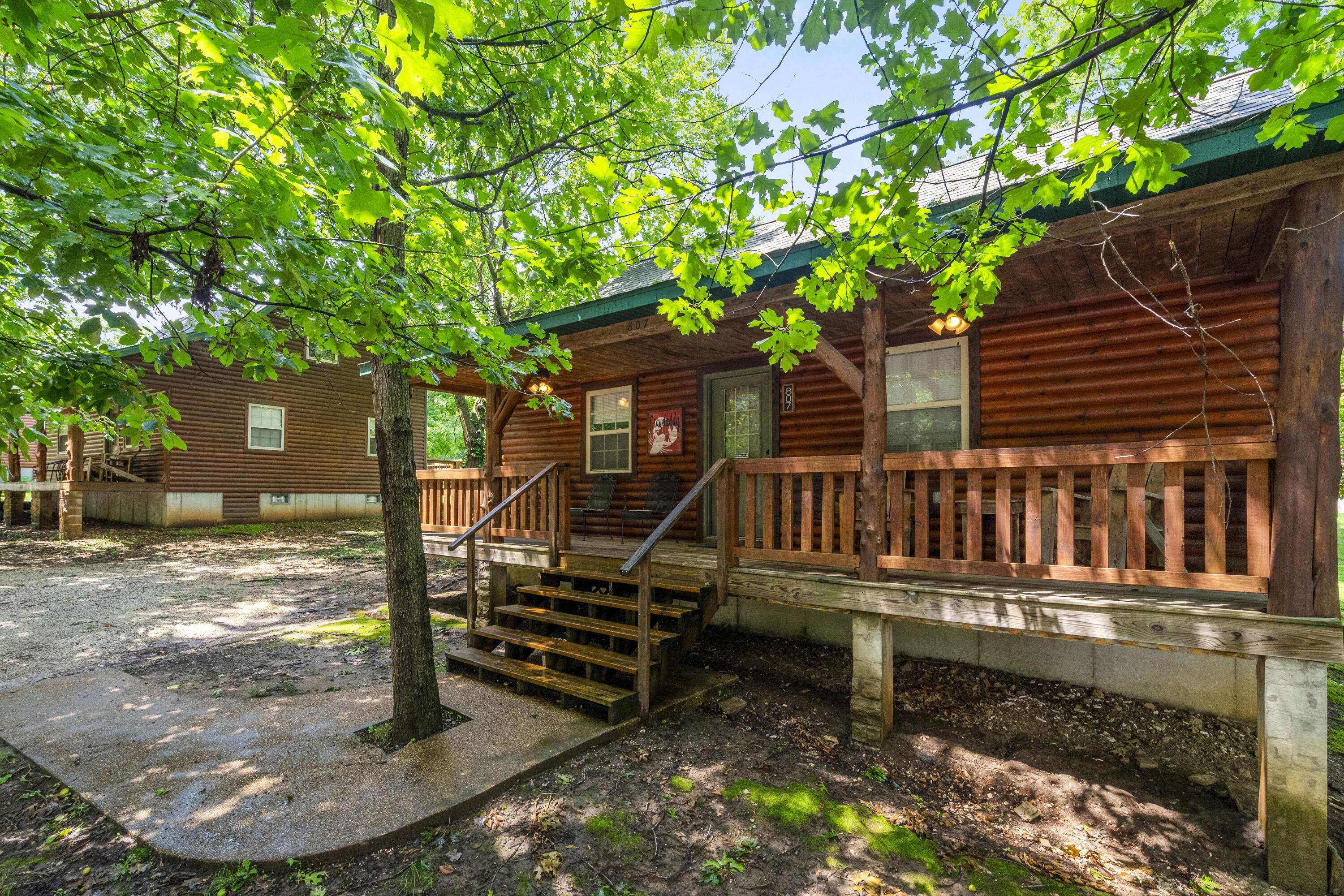 807 E Surf ST, Stockton, MO 65785