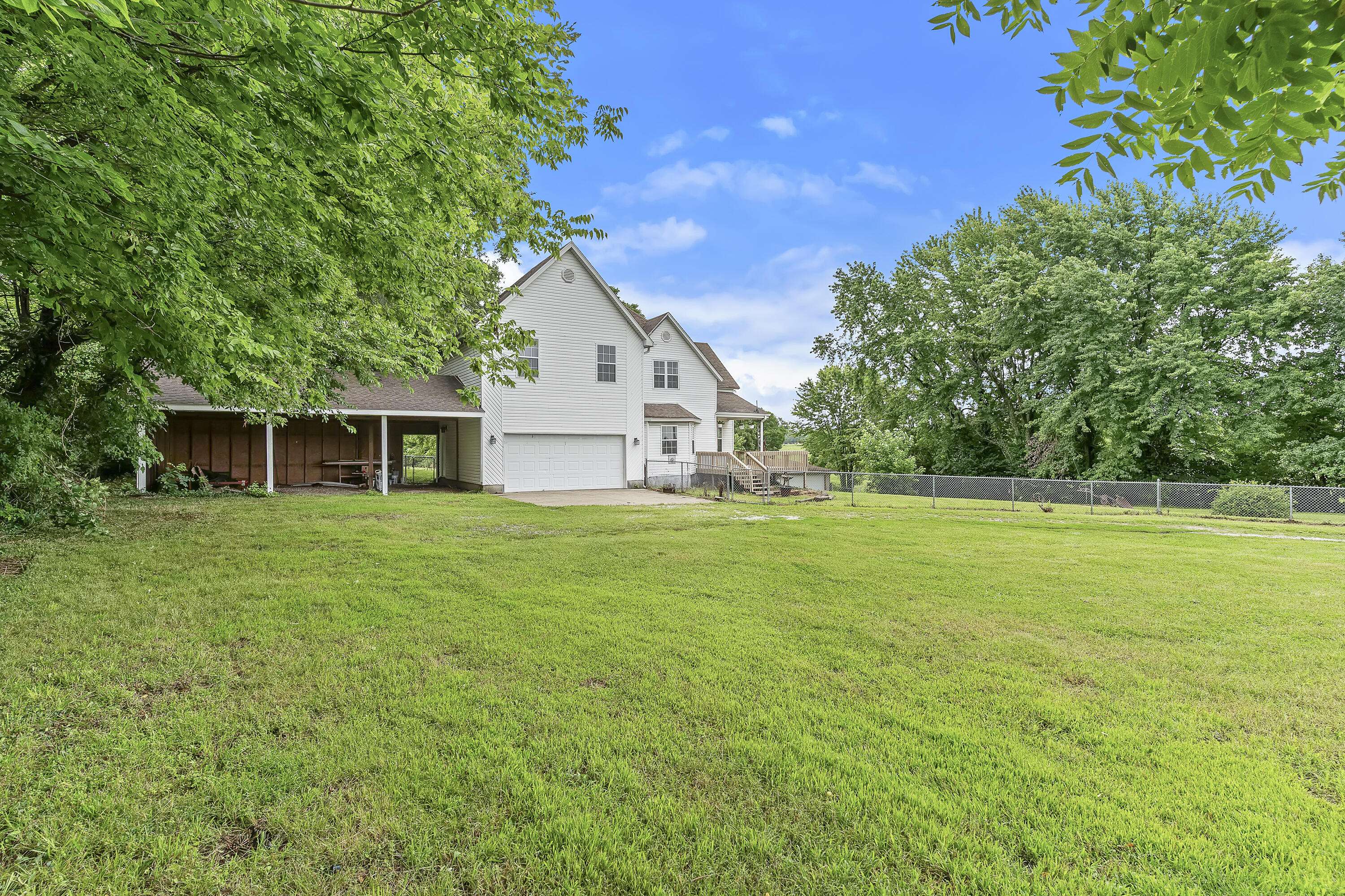 8199 W Farm Road 76, Willard, MO 65781