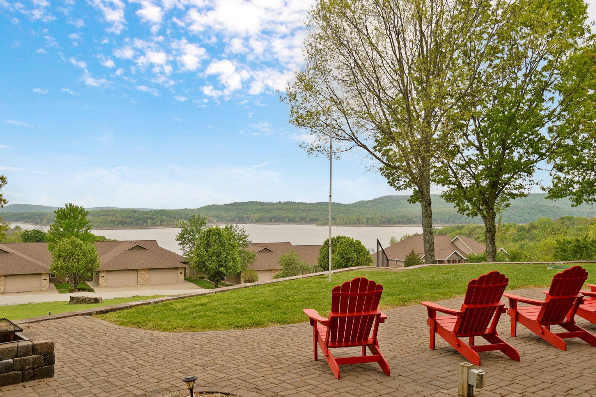 1340 Little Aunts Creek RD, Kimberling City, MO 65686