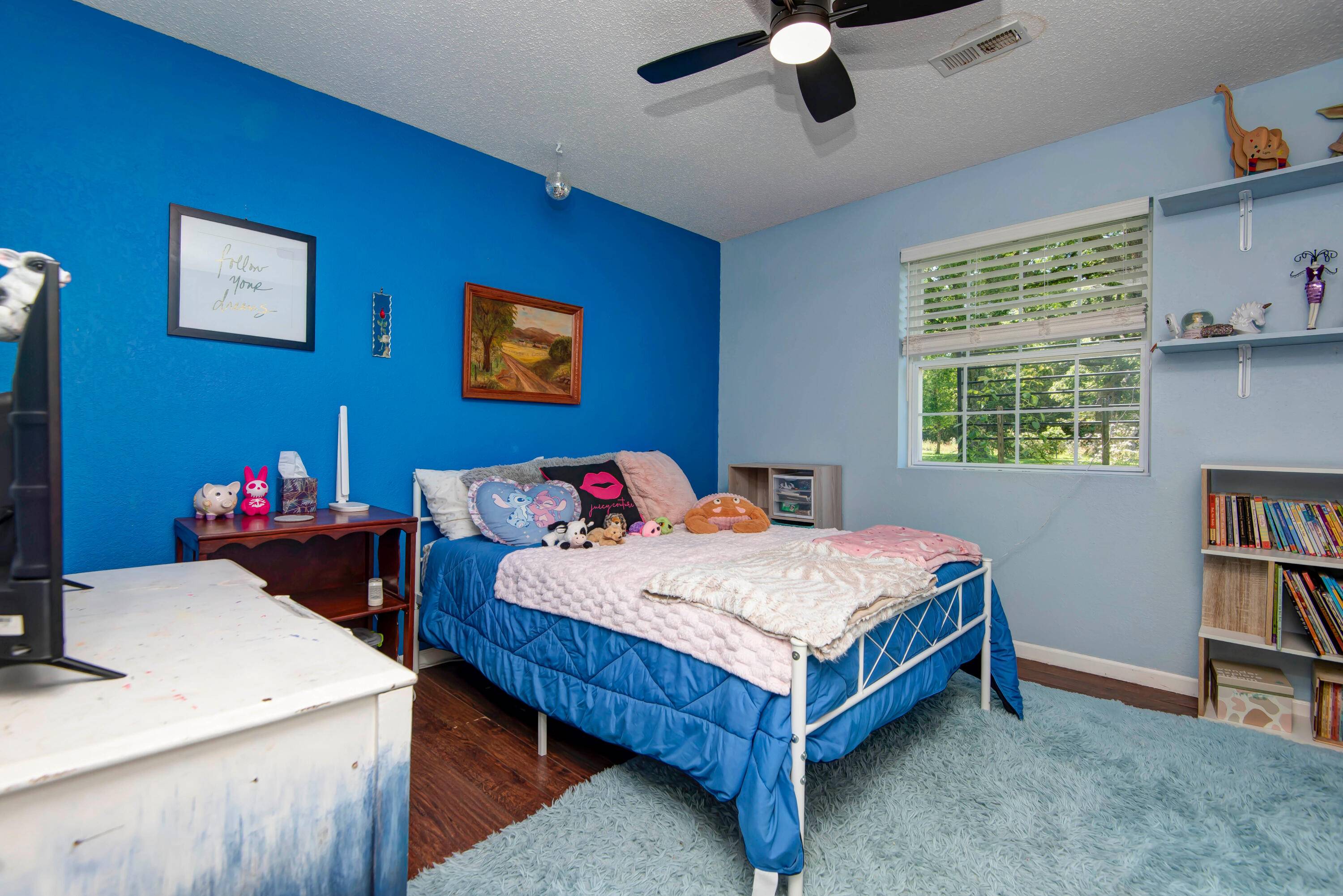 4302 Uu RD, Elkland, MO 65644
