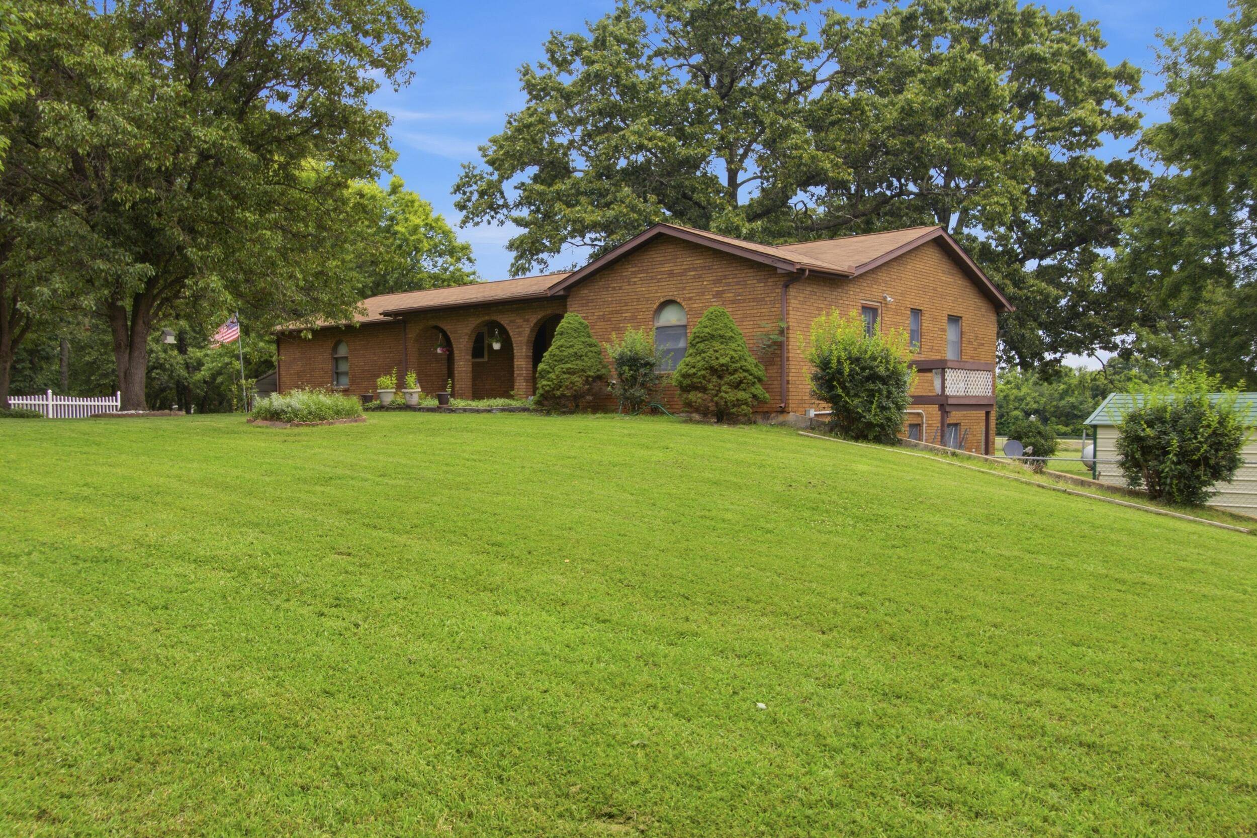 10349 Private Road 8825, West Plains, MO 65775