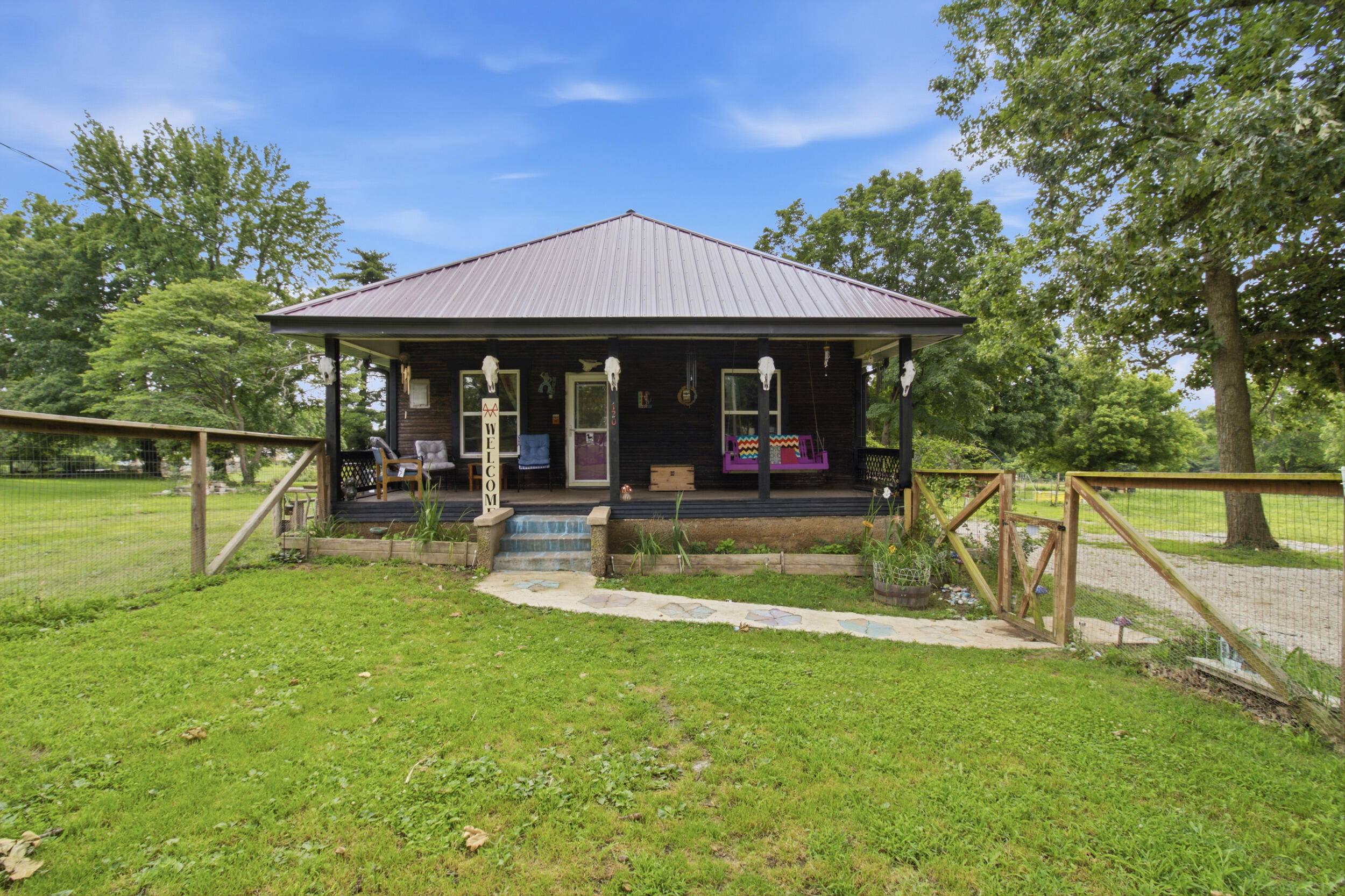 720 Linzee BLVD, Pierce City, MO 65723
