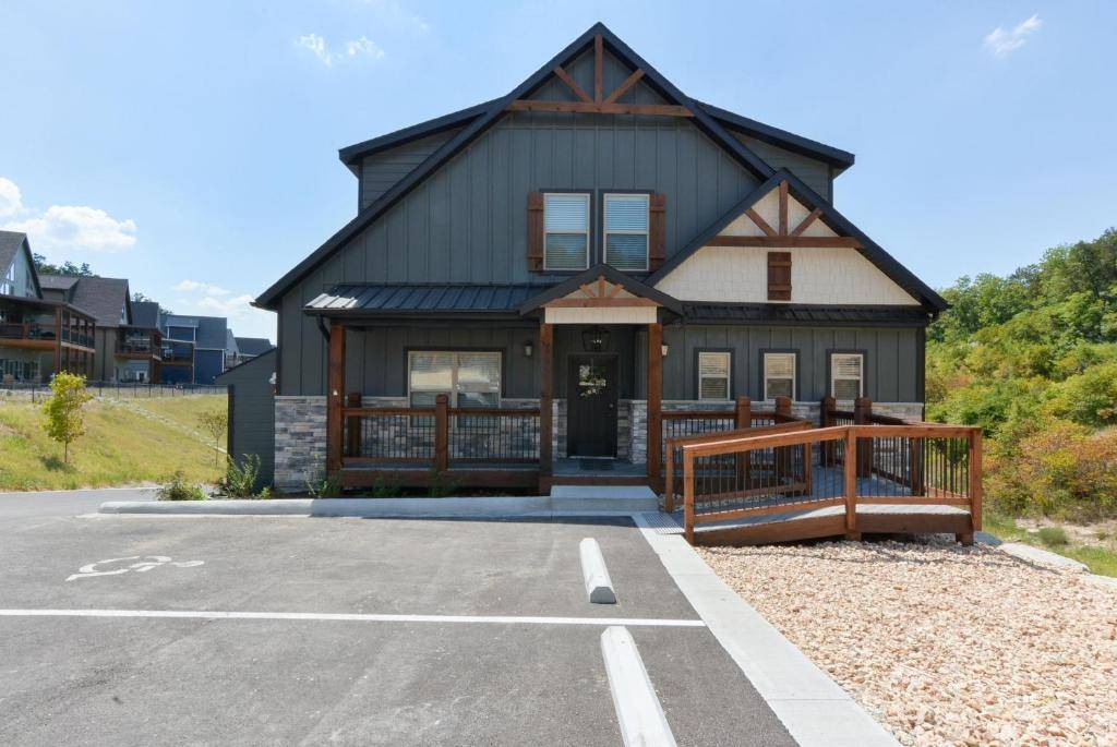 280 Lakefront DR, Branson, MO 65616