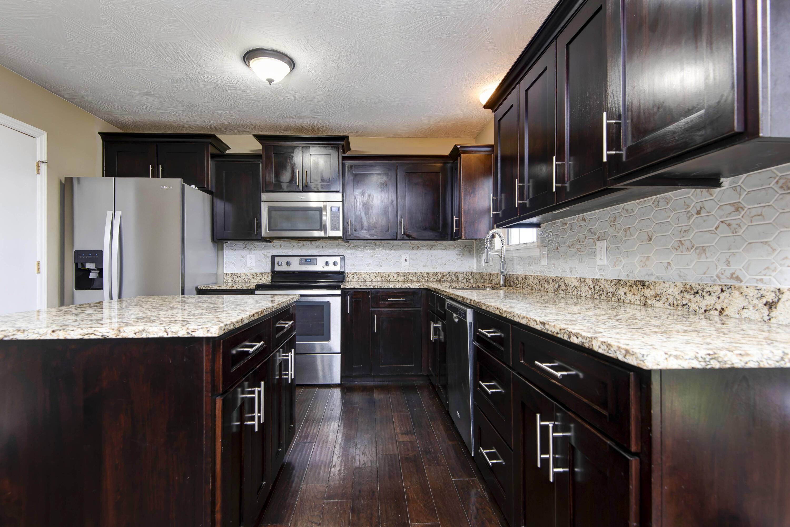 3064 W Westchester PL, Springfield, MO 65810