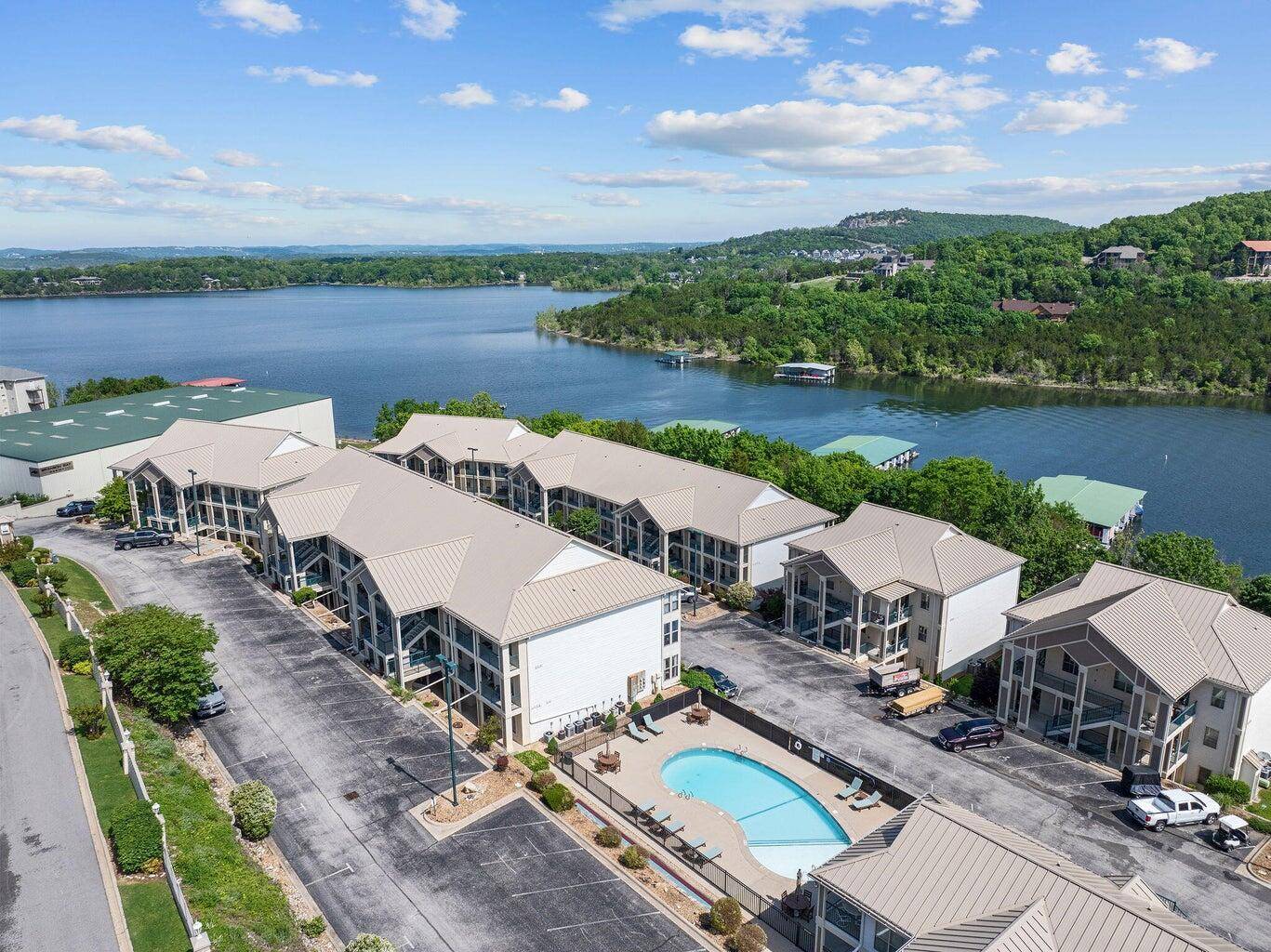 135 Upper Emerald Bay CIR #11, Hollister, MO 65672