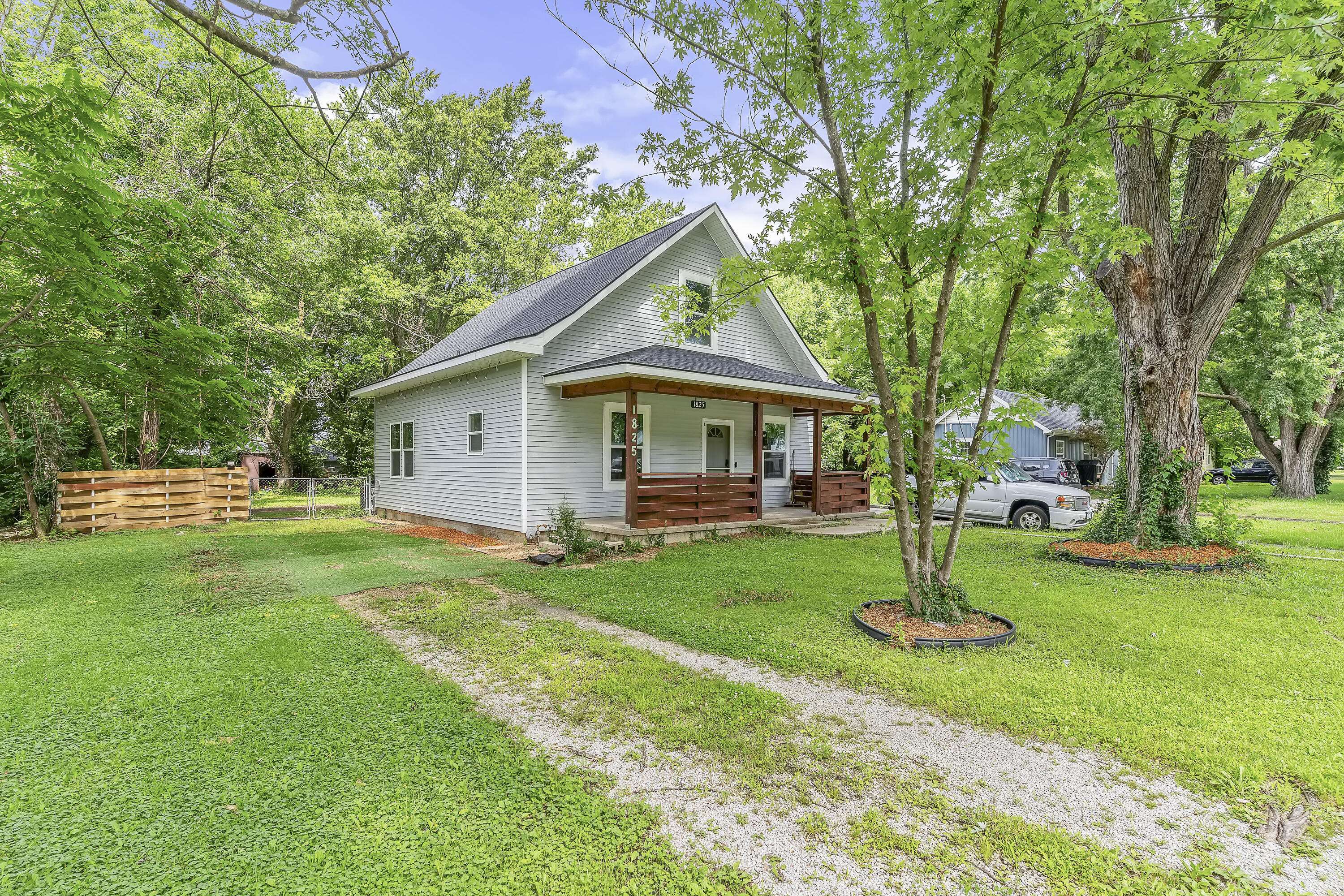 1825 N Burton AVE, Springfield, MO 65803