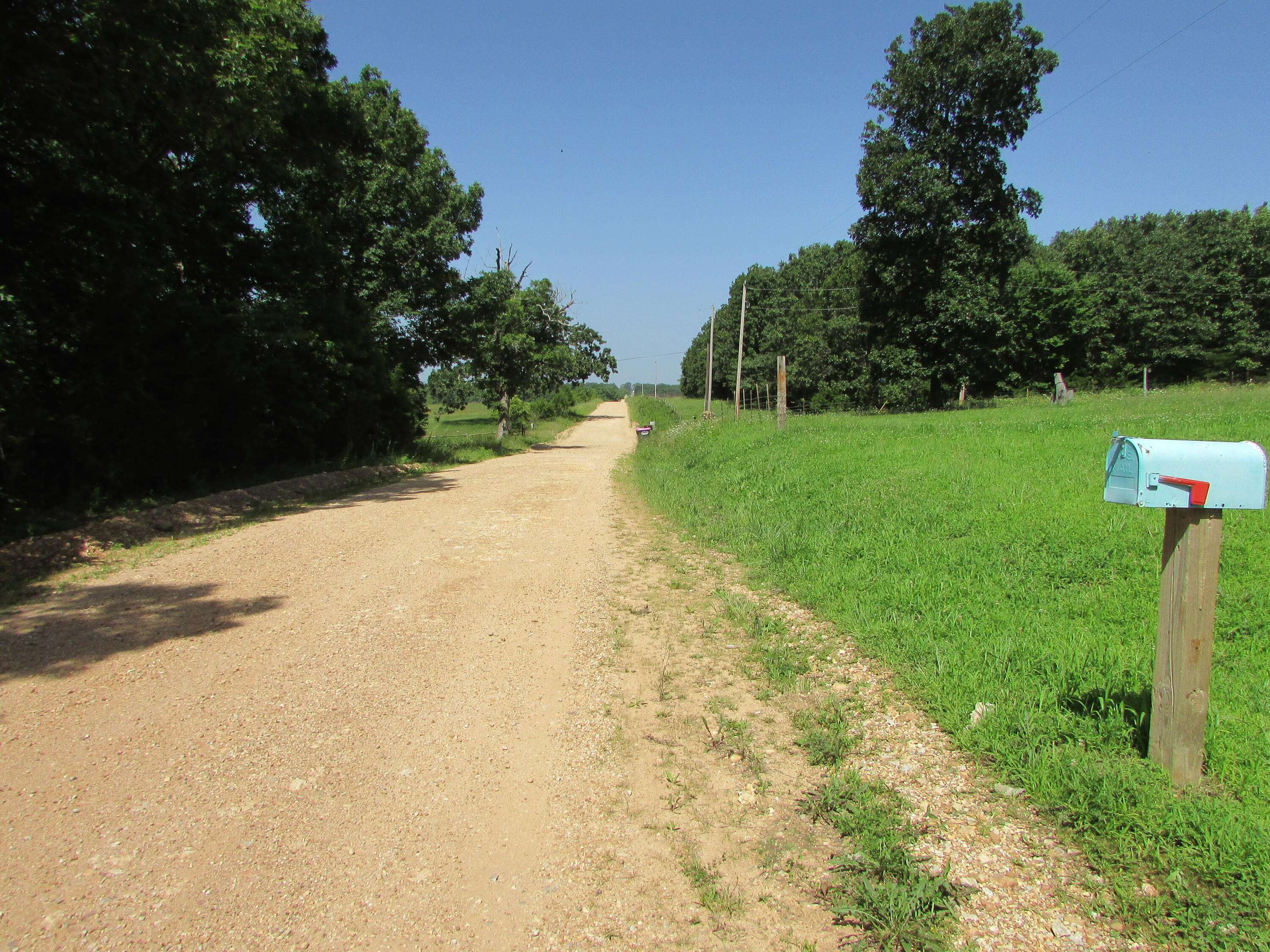 1315 Summit RD, Grovespring, MO 65662