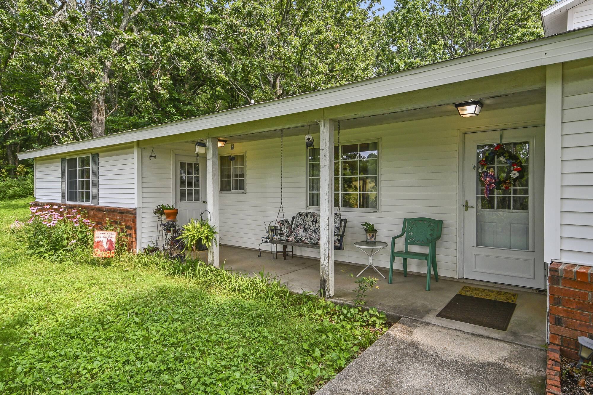 2209 State Highway Dd, Marshfield, MO 65706