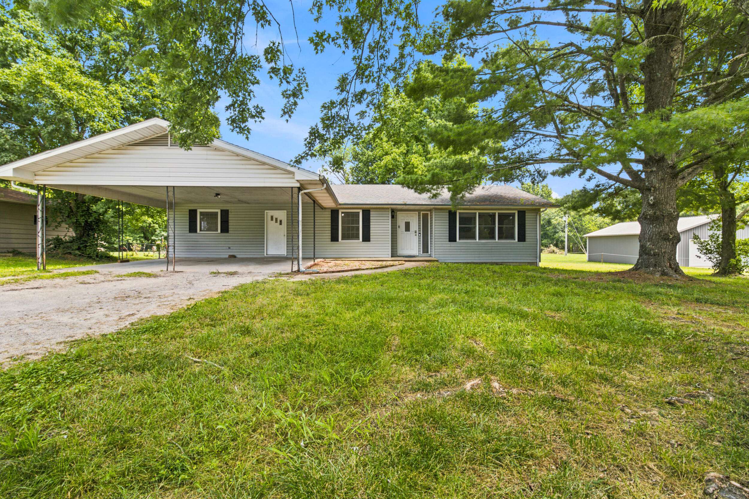 26416 State Highway Yy, Shell Knob, MO 65747