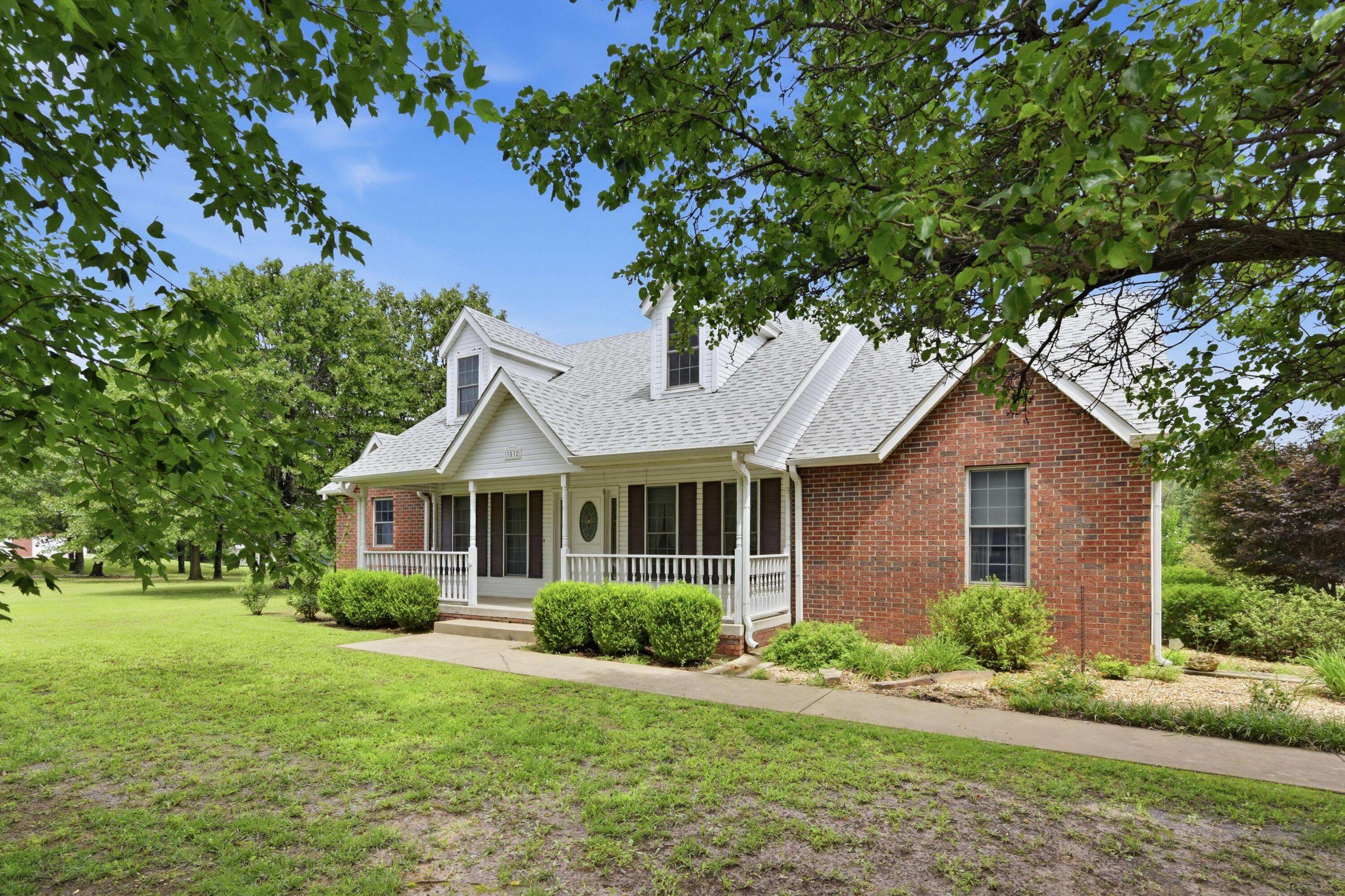 3532 Willow LN, Loma Linda, MO 64804