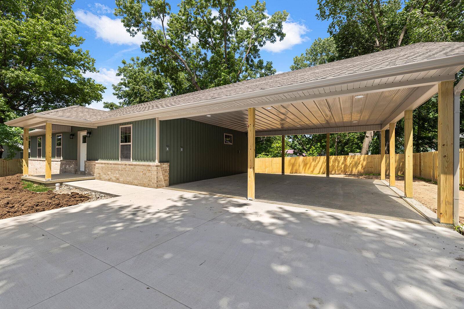 420 S Boston AVE, Bolivar, MO 65613