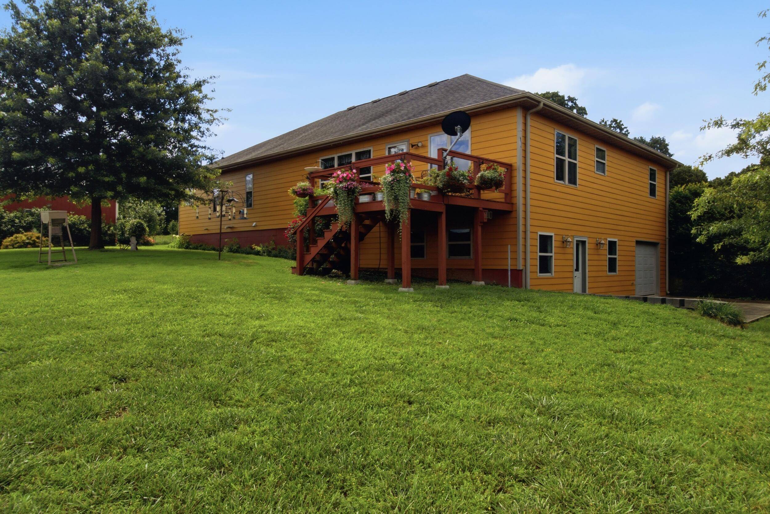 11504 State Route Pp, West Plains, MO 65775