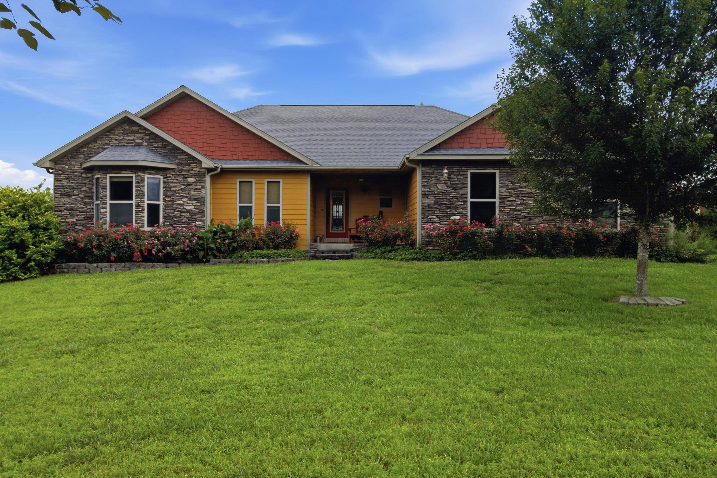 11504 State Route Pp, West Plains, MO 65775