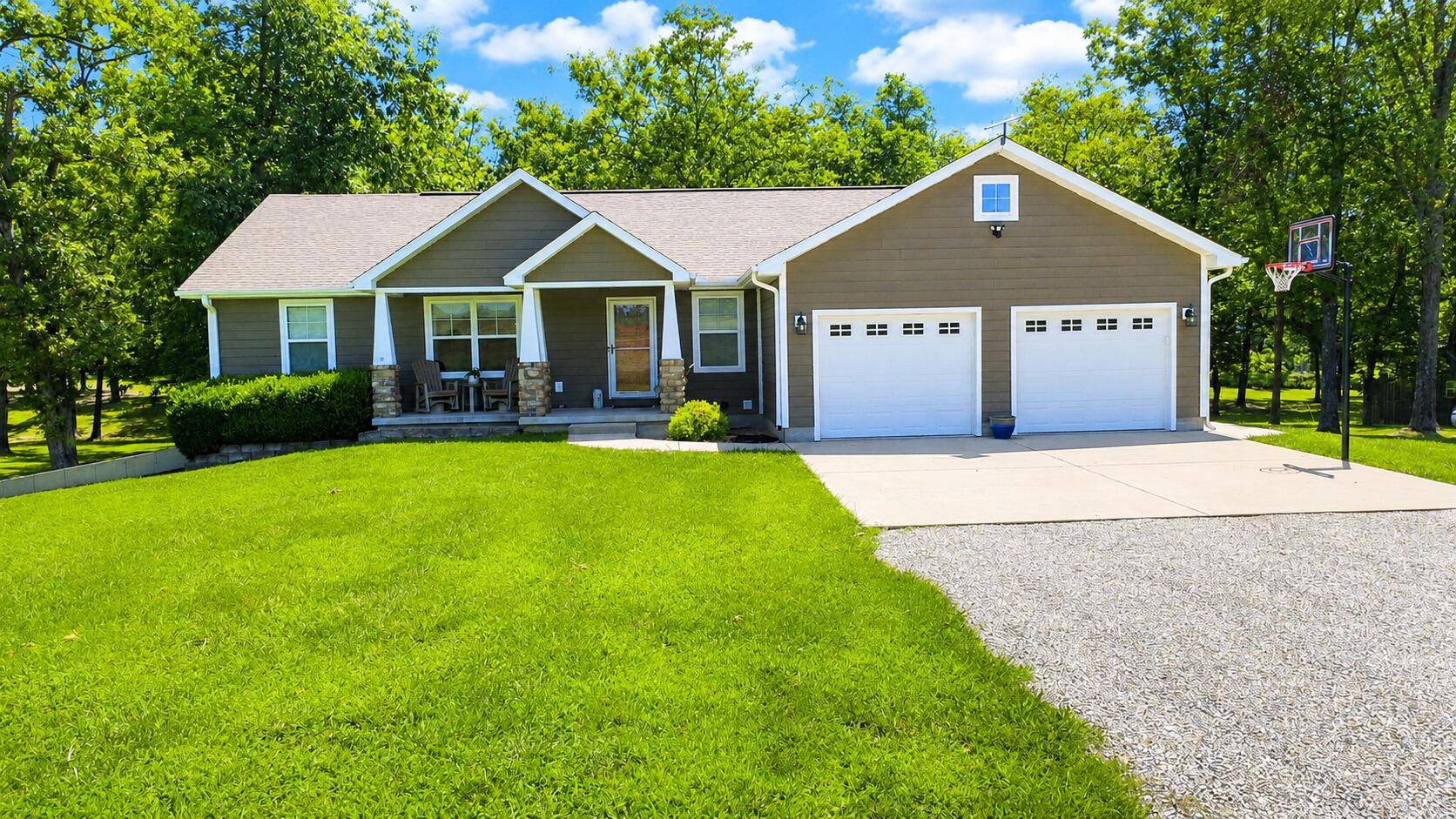 4628 Doe Run, West Plains, MO 65775