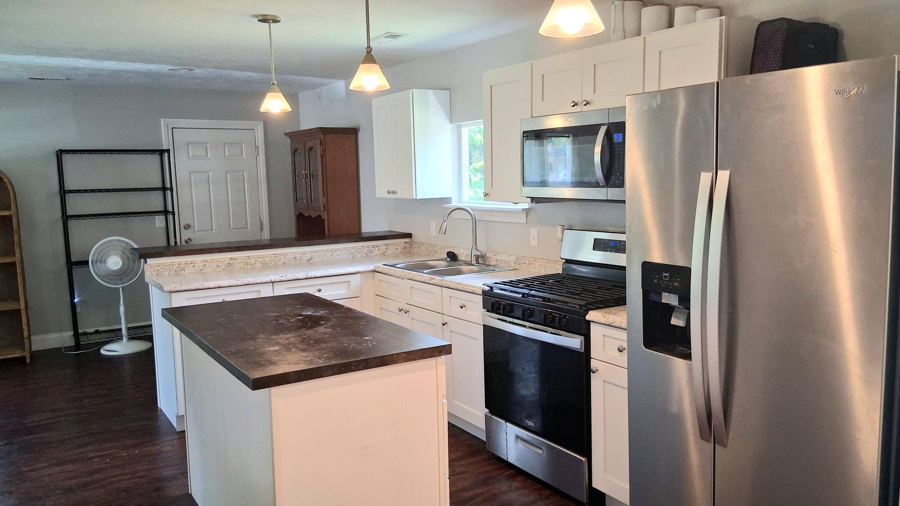 129 W Cline ST, Aurora, MO 65605
