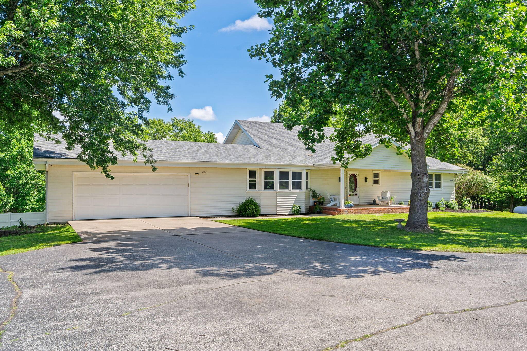 Address not disclosed, Sparta, MO 65753