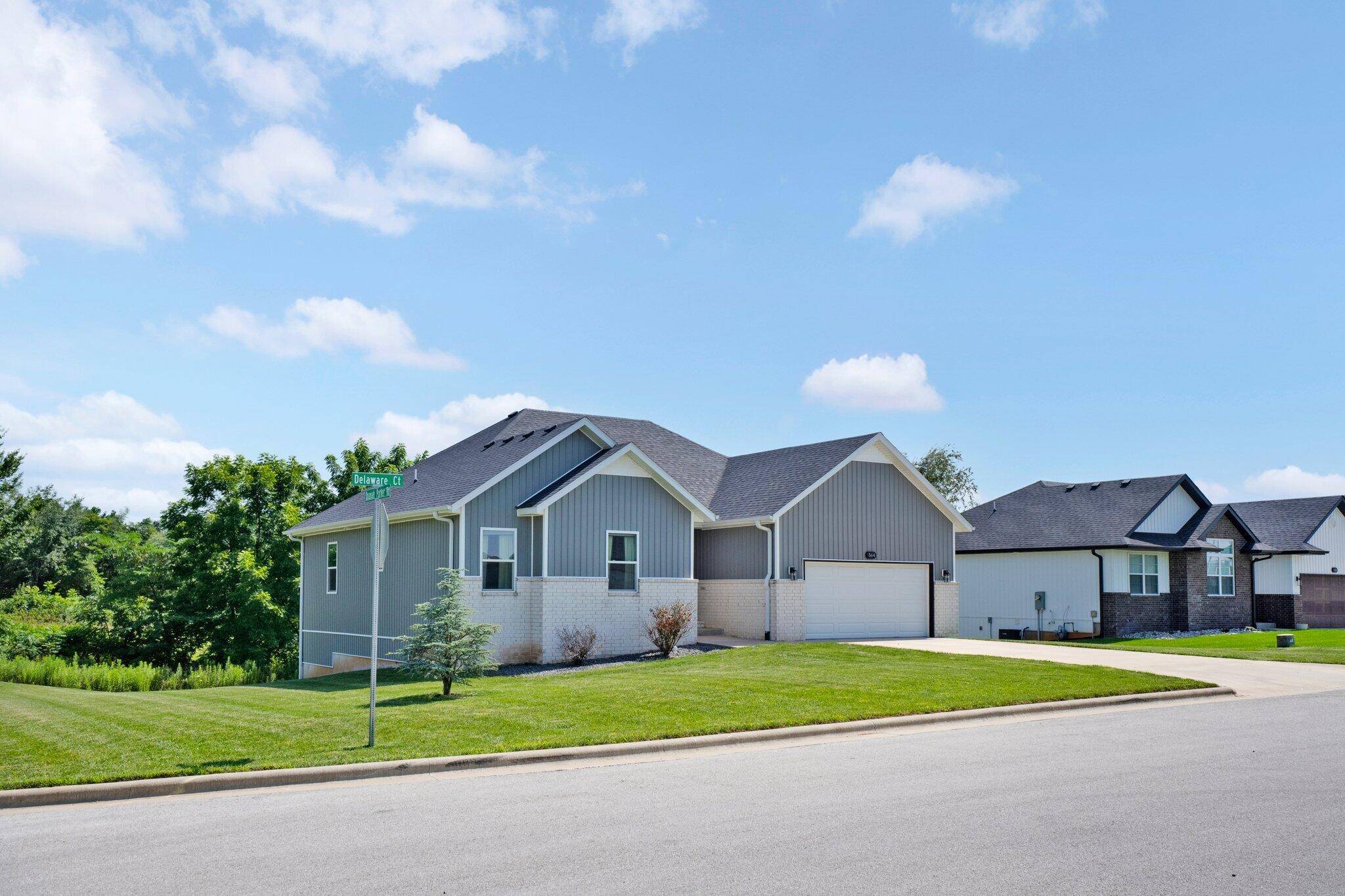 564 Delaware CT, Rogersville, MO 65742