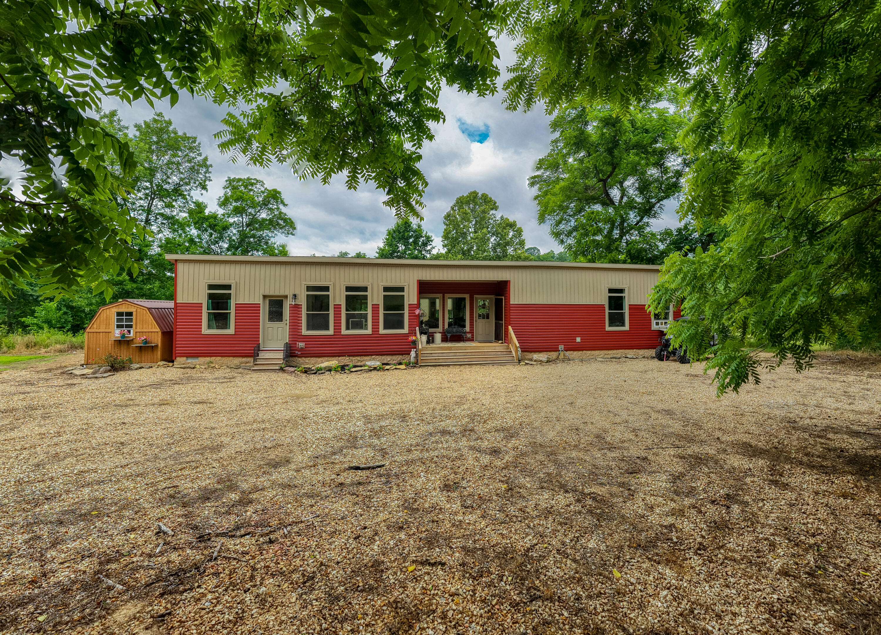 3236 County Road 873, Thornfield, MO 65762
