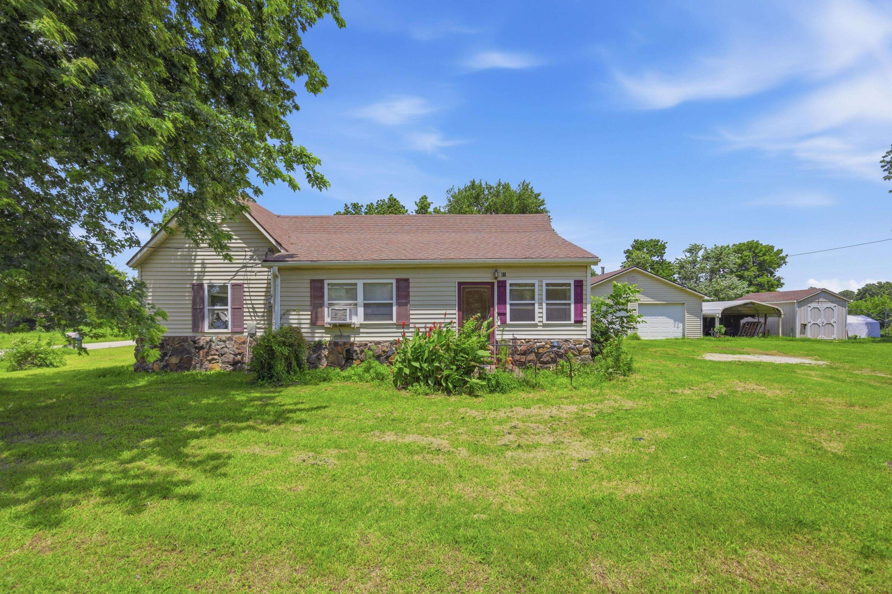 91 Spring Street, Newtonia, MO 64853