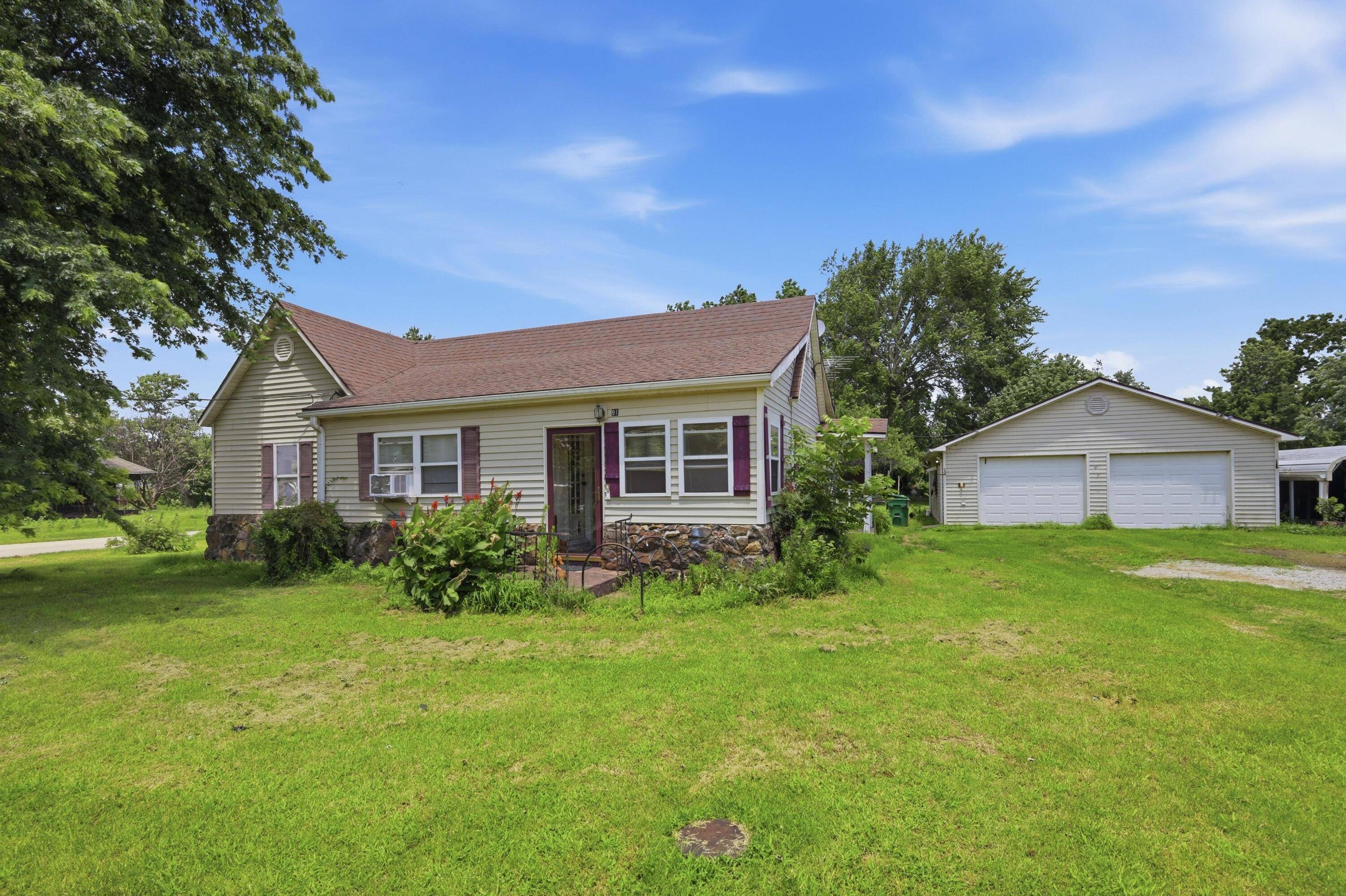 91 Spring Street, Newtonia, MO 64853