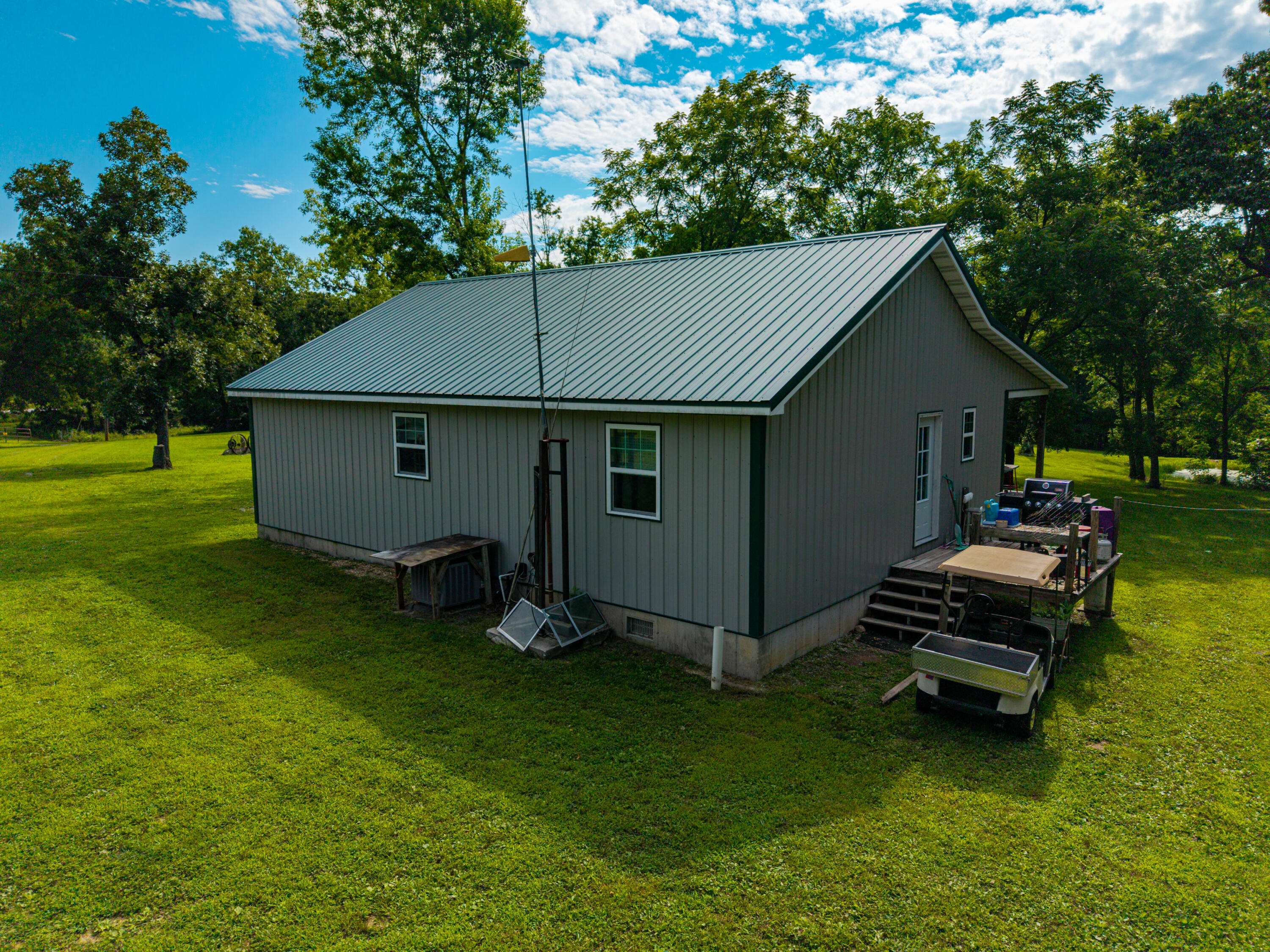 19716 St Hwy N, Squires, MO 65755