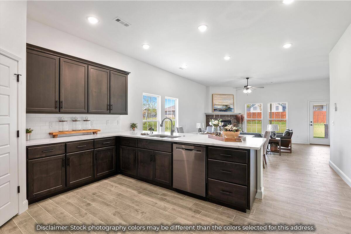 112 W Seminole, Strafford, MO 65757