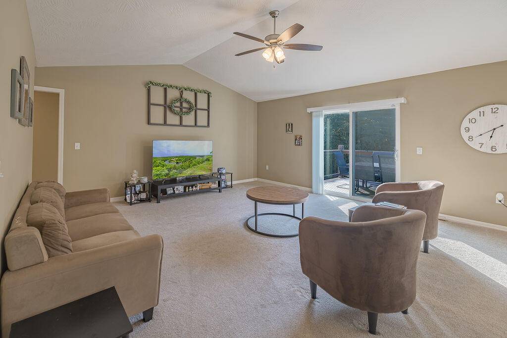 467 Emory Creek BLVD, Branson, MO 65616