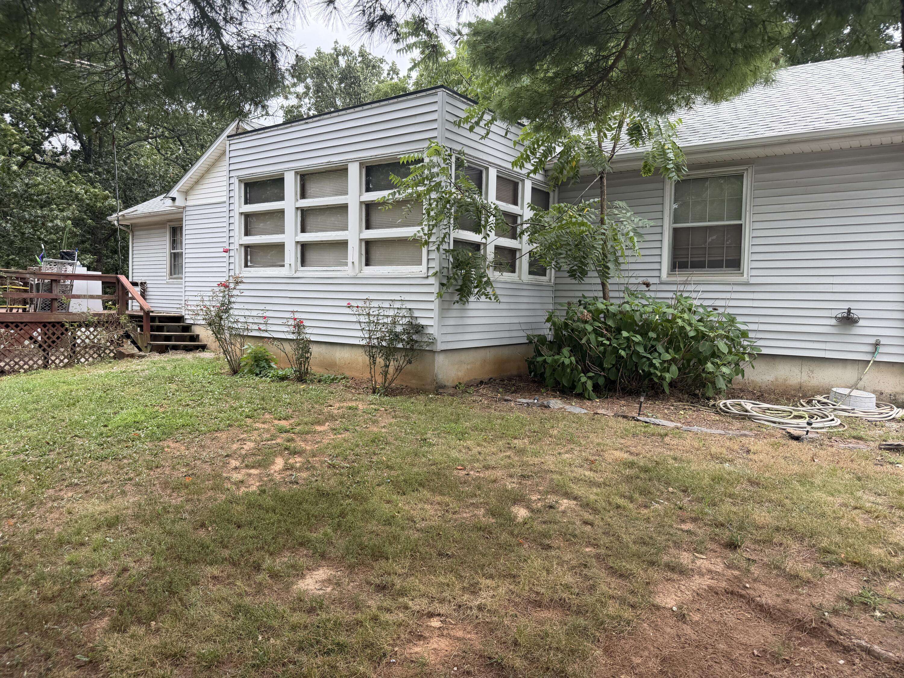 5356 County Road 8800, West Plains, MO 65775