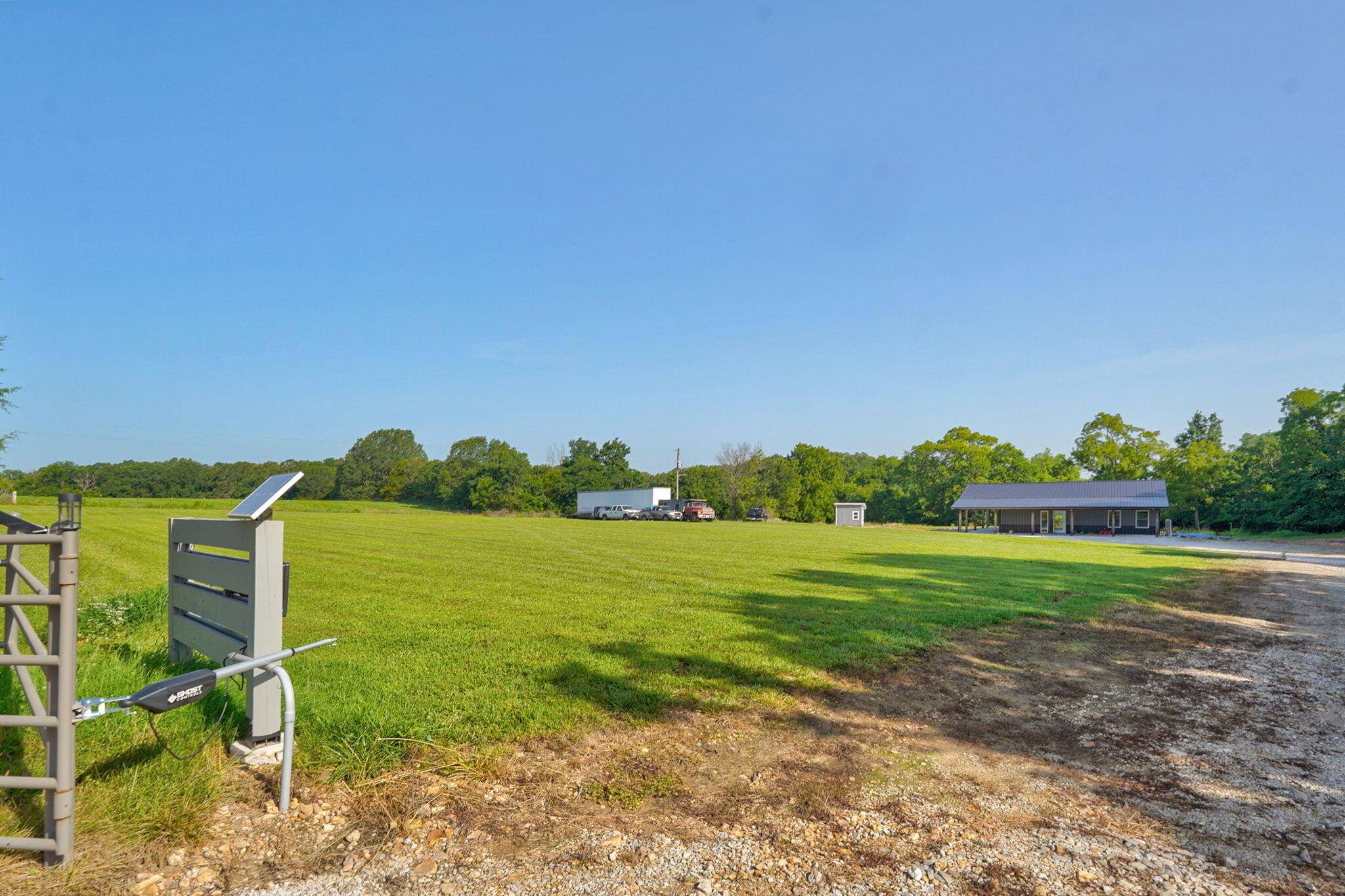 4375 Ab RD, Seymour, MO 65746