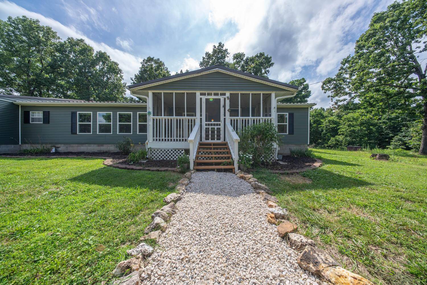 394 Summit Hill TRL, Mammoth Spring, AR 72554