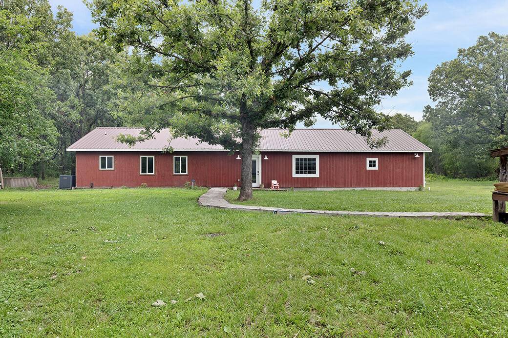 86 N Ranch RD, Fair Grove, MO 65648