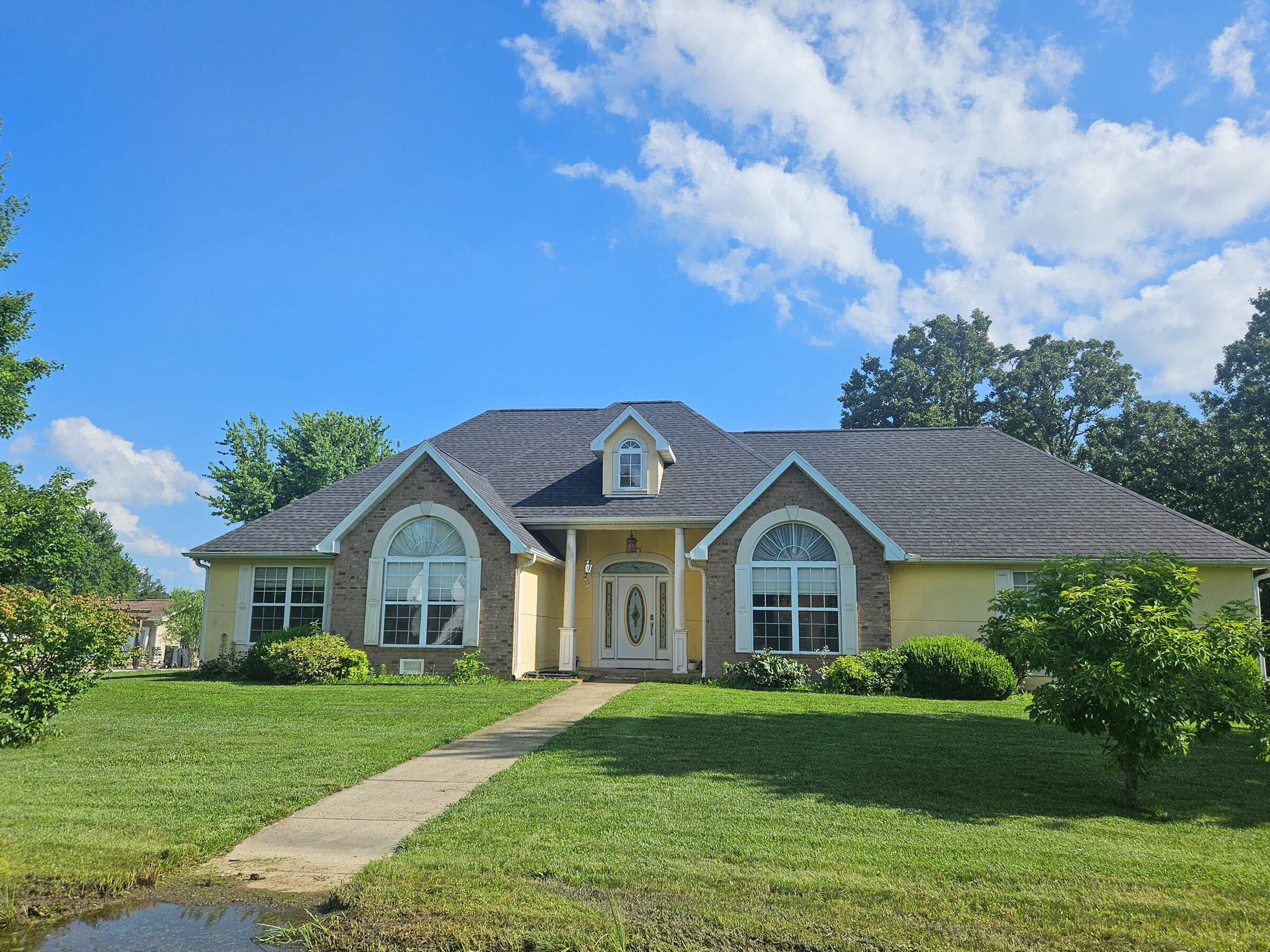 1409 Hockman ST, Mountain View, MO 65548