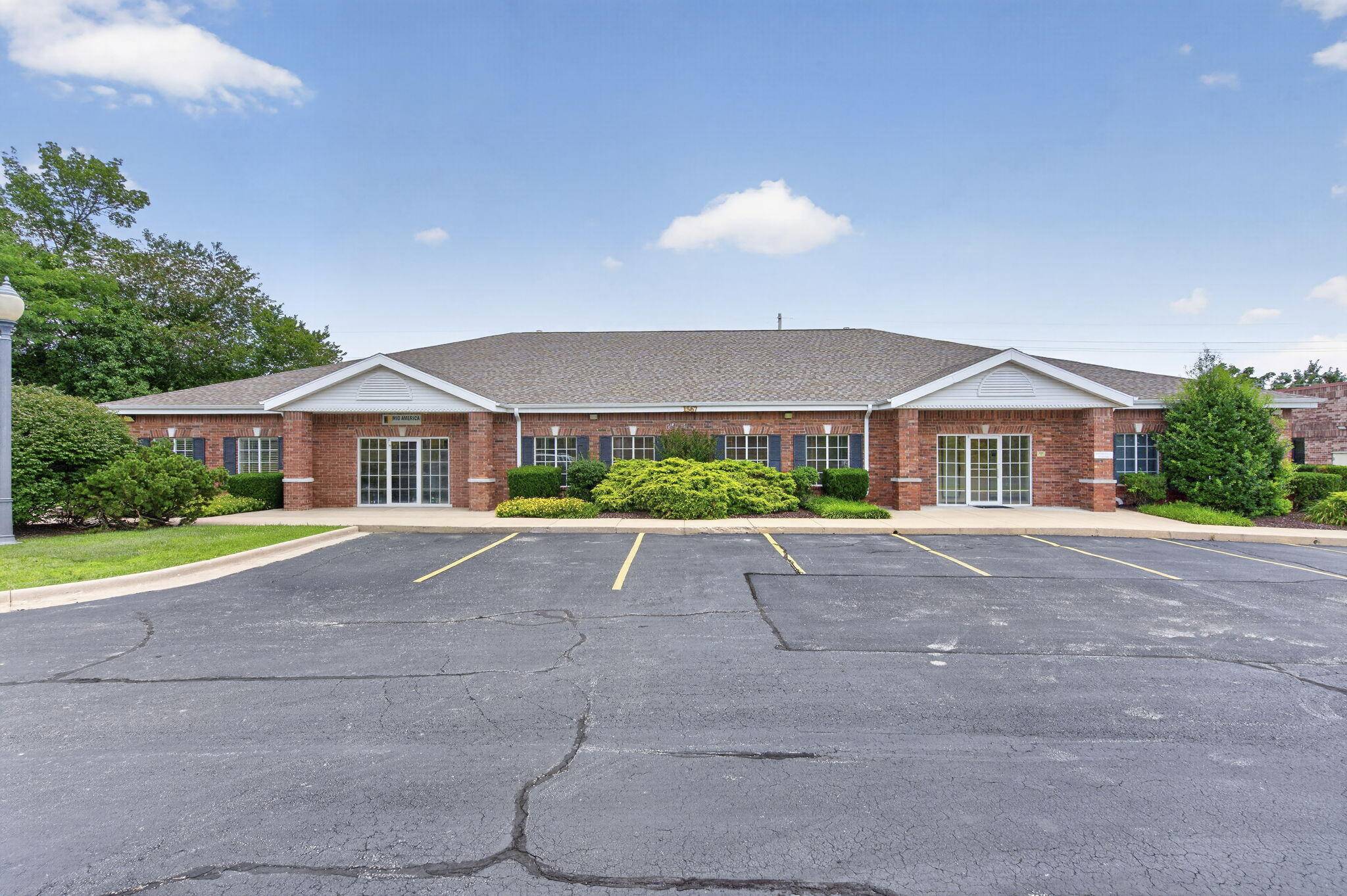1567 W Diane ST, Ozark, MO 65721
