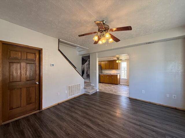 209 S Gilmore AVE, Miller, MO 65707